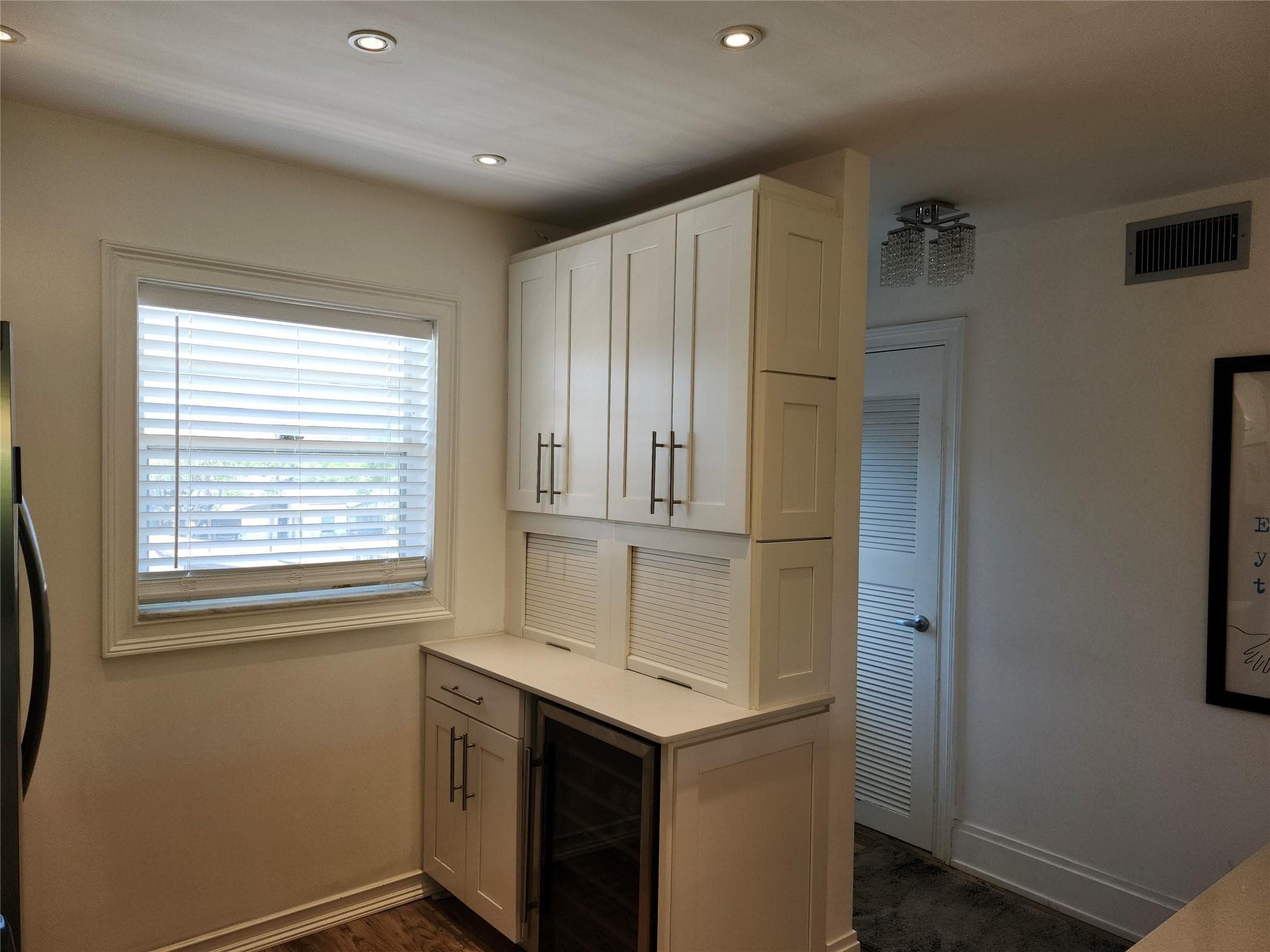 301 Cambridge Road 301, Hollywood, FL 33024 — photo 8 of 31