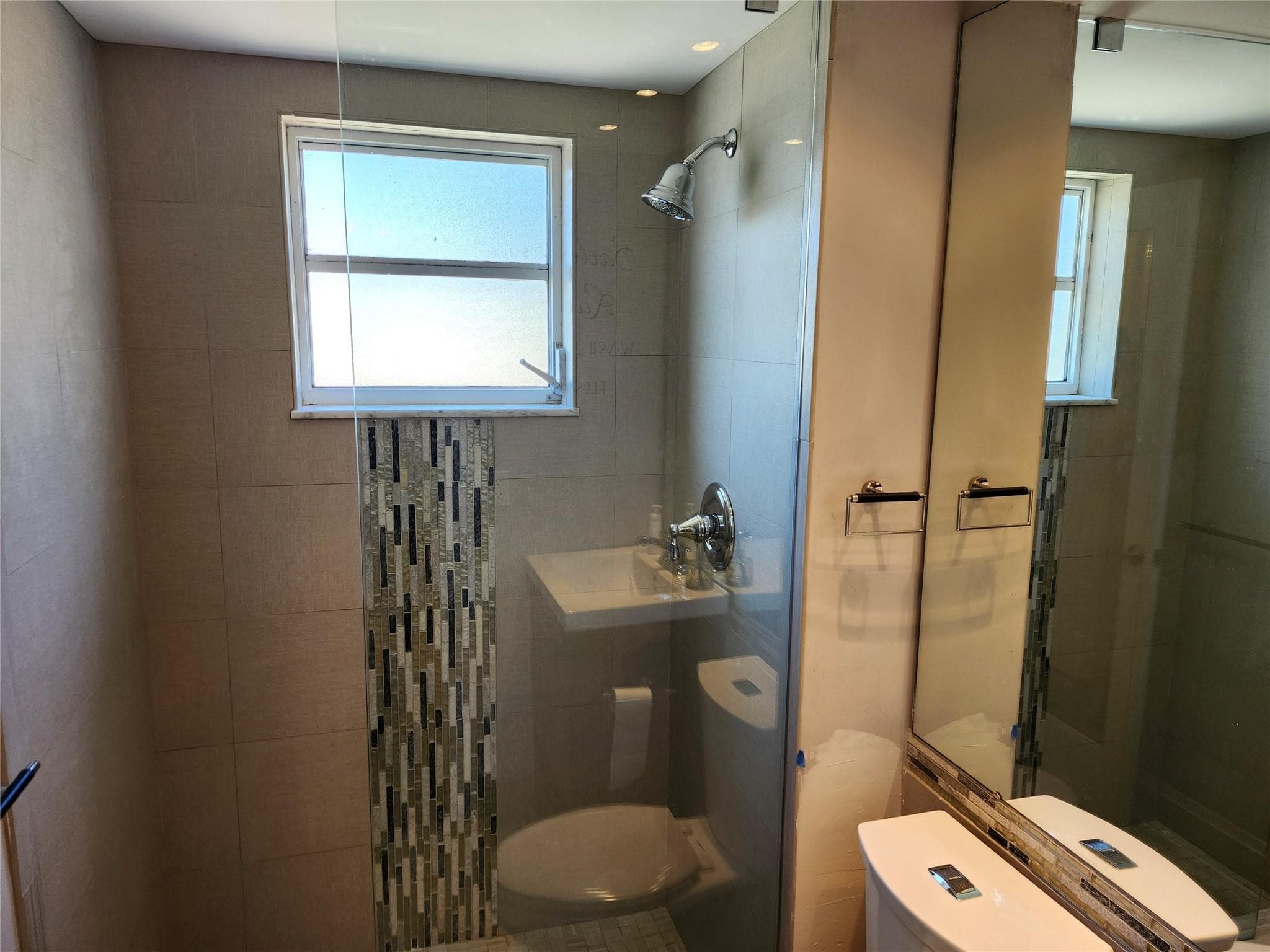 301 Cambridge Road 301, Hollywood, FL 33024 — photo 24 of 31