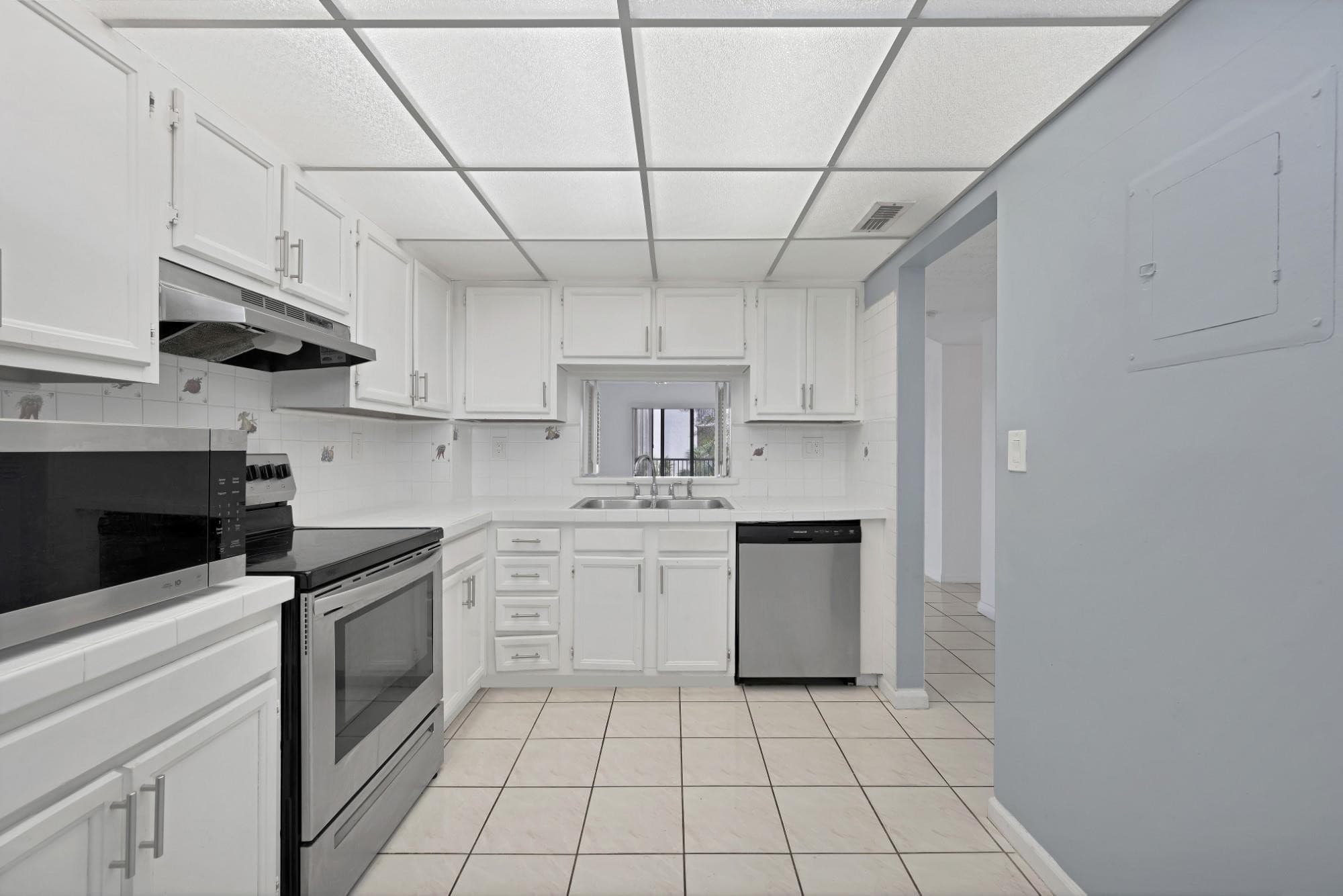 8735 Ramblewood Drive 409, Coral Springs, FL 33071 — photo 13 of 25