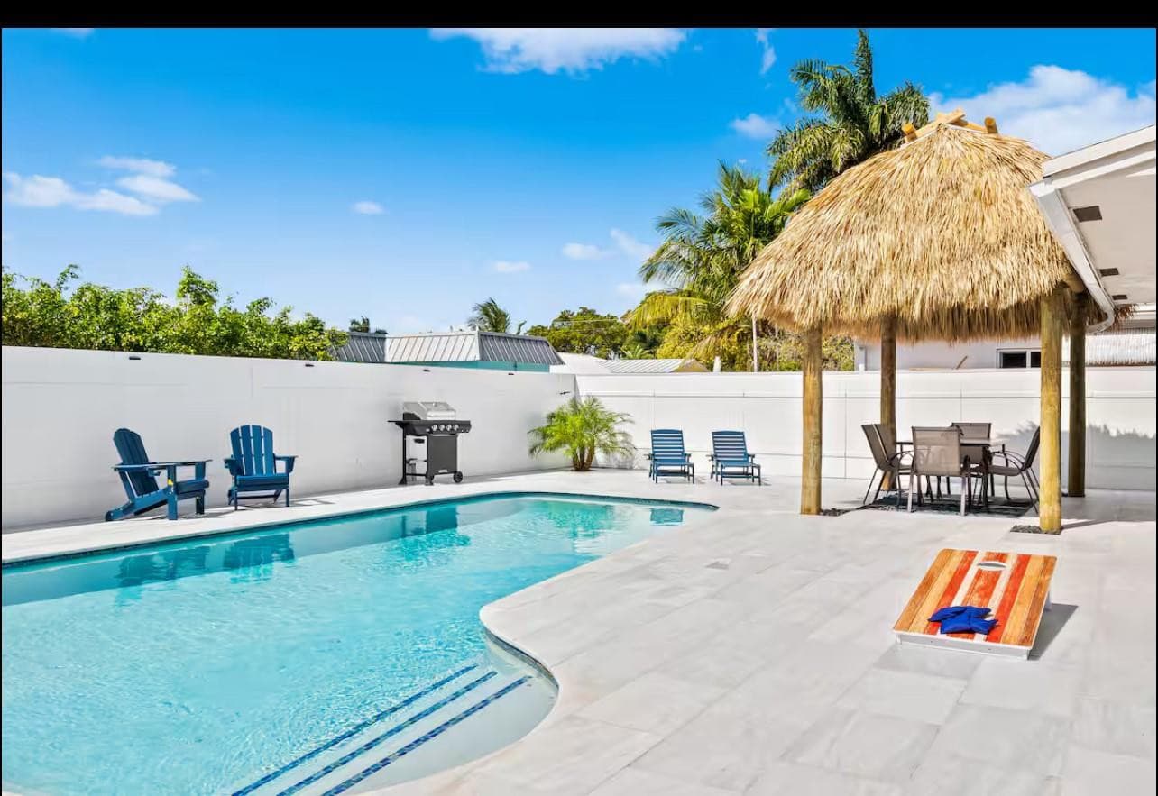304 SE 4th Street, Dania Beach, FL 33004 — photo 1 of 27