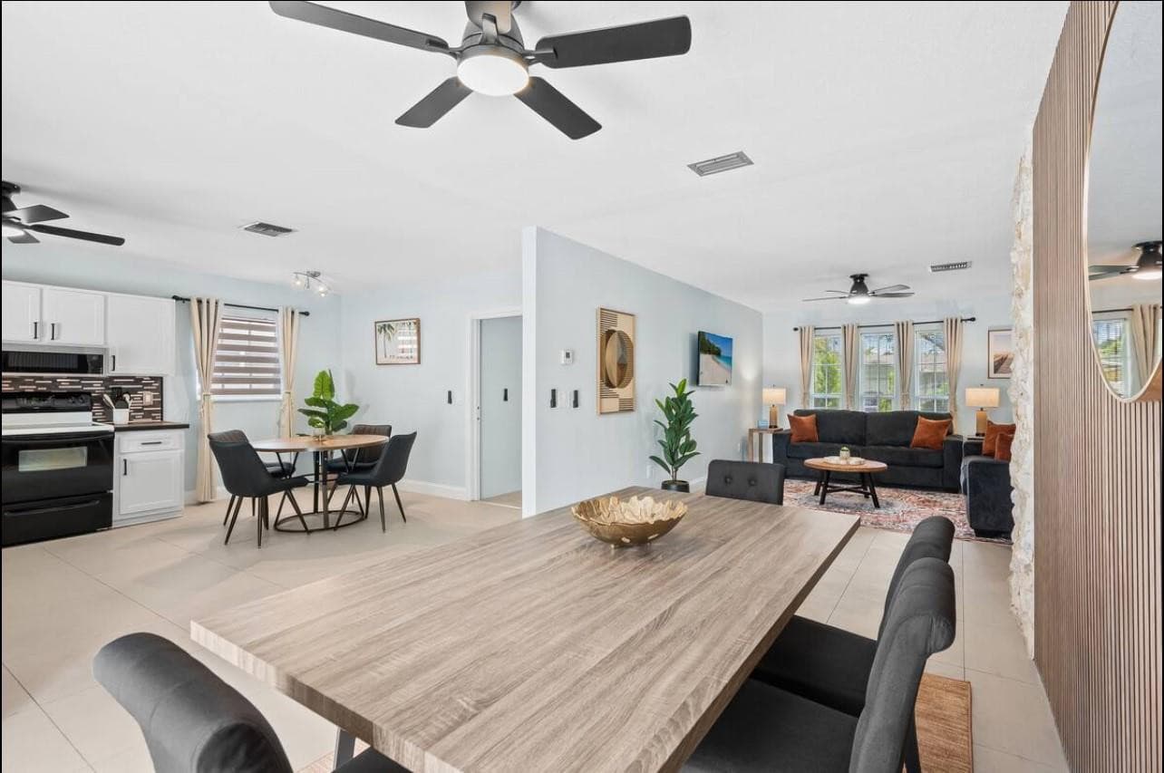 304 SE 4th Street, Dania Beach, FL 33004 — photo 4 of 27