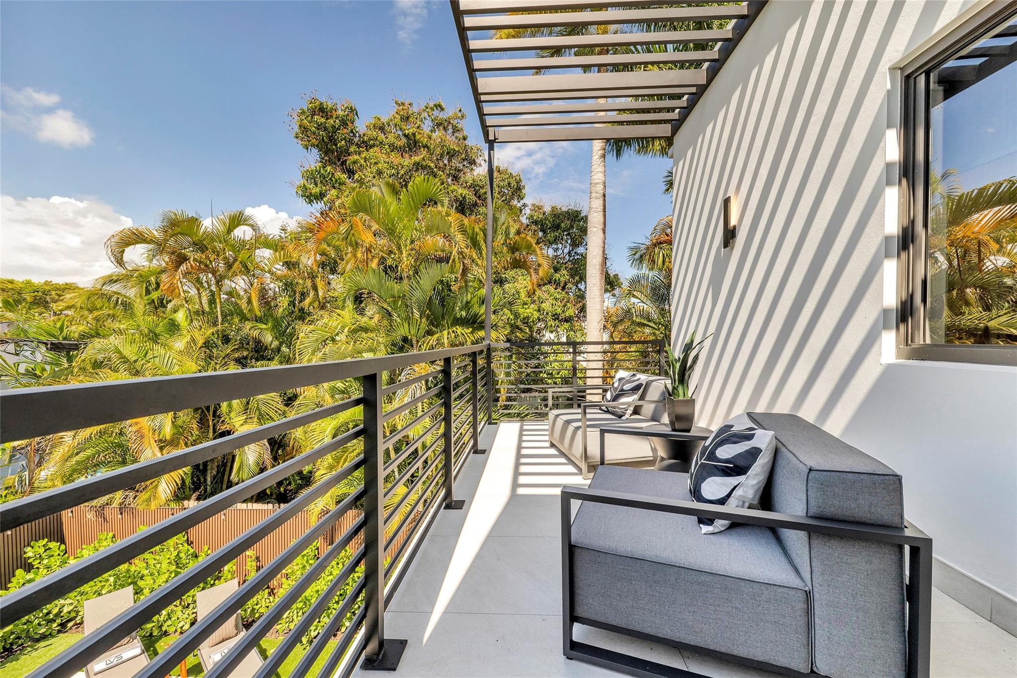 727 NE 17th Way, Fort Lauderdale, FL 33304 — photo 73 of 96