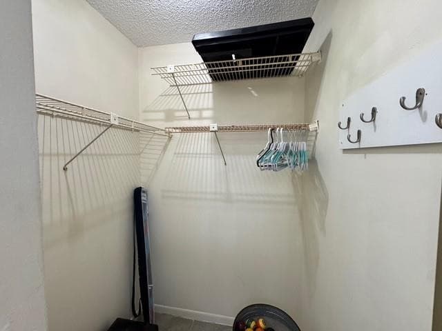351 Cambridge Road 104, Hollywood, FL 33024 — photo 11 of 19