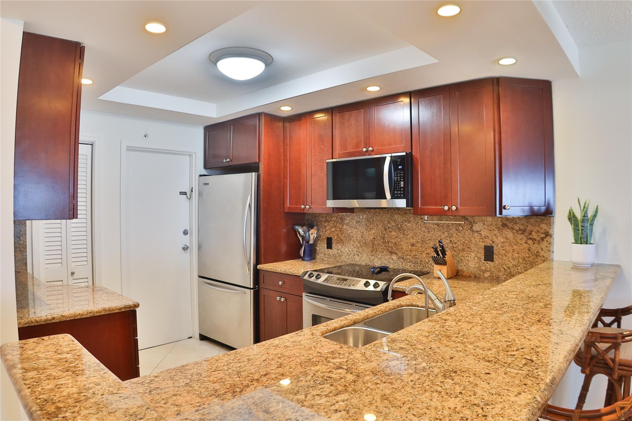 1500 S Ocean Boulevard 603, Lauderdale-By-The-Sea, FL 33062 — photo 10 of 50