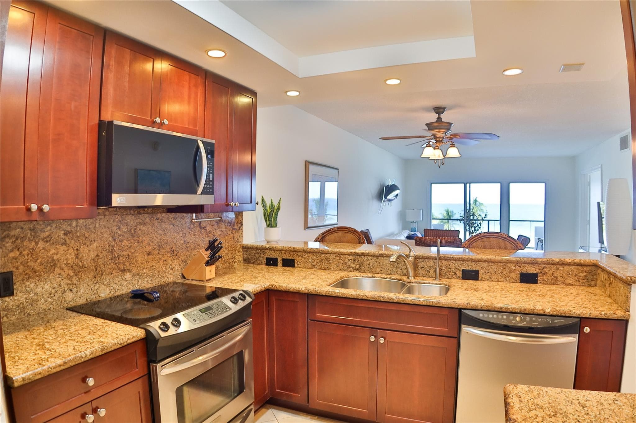 1500 S Ocean Boulevard 603, Lauderdale-By-The-Sea, FL 33062 — photo 12 of 50
