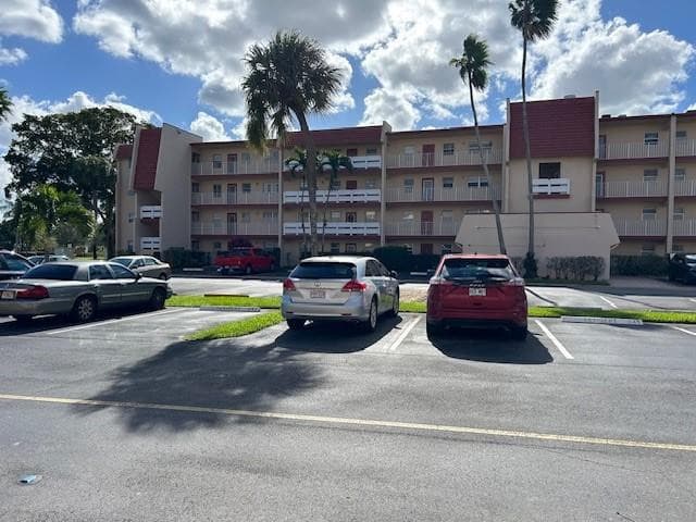 1000 Country Club Drive 403, Margate, FL 33063 — photo 2 of 45