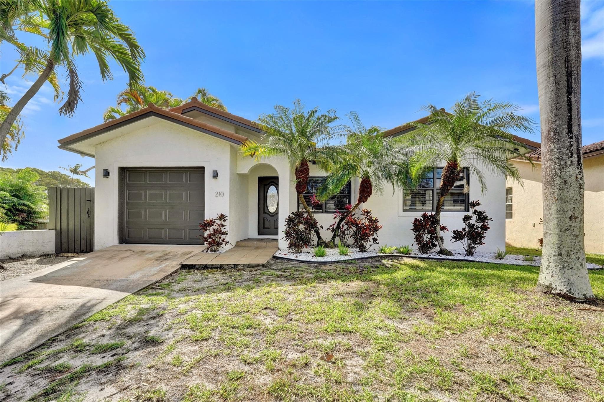 210 SE Park Street, Dania Beach, FL 33004 — photo