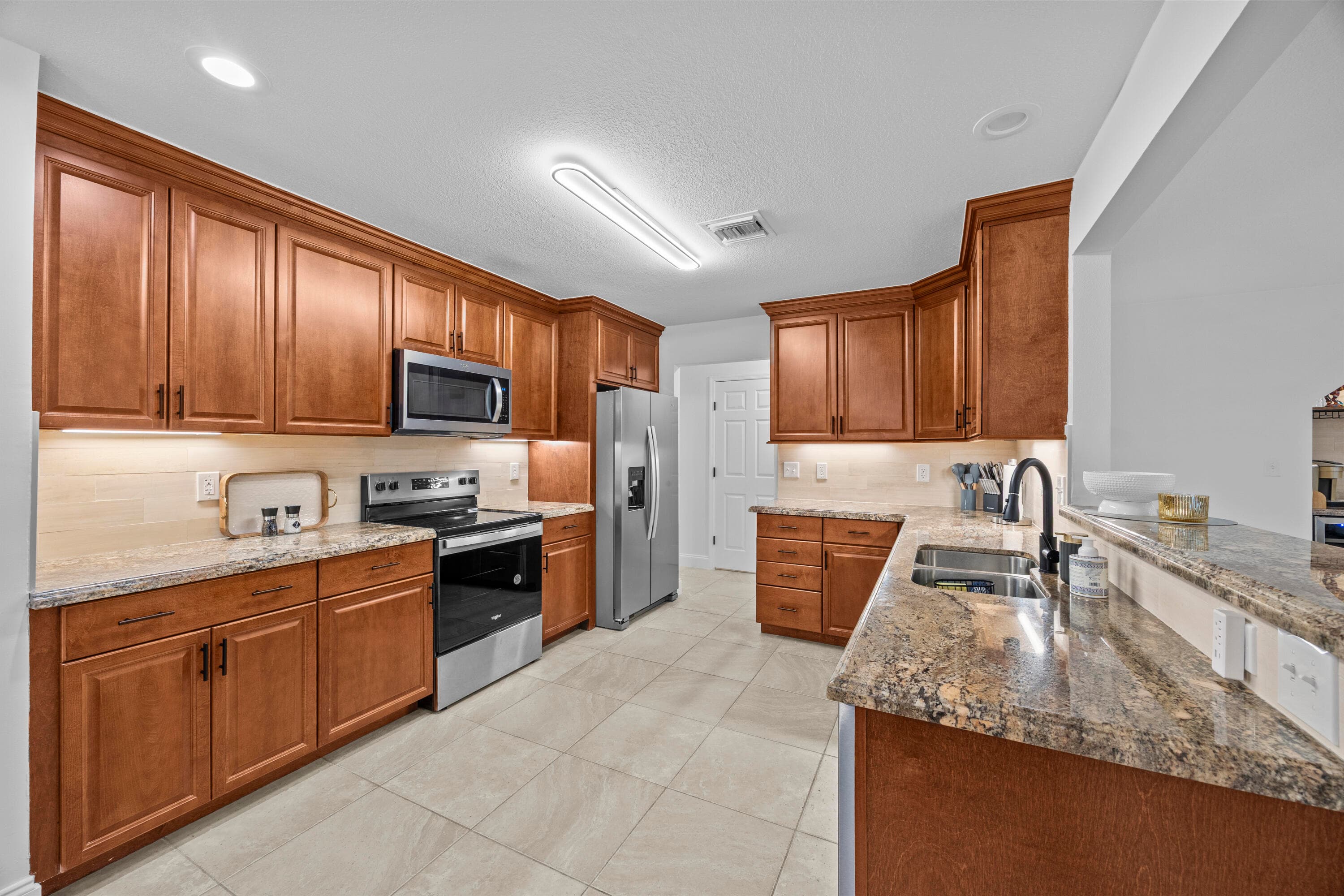 2400 Seaford Drive, Wellington, FL 33414 — photo 3 of 44