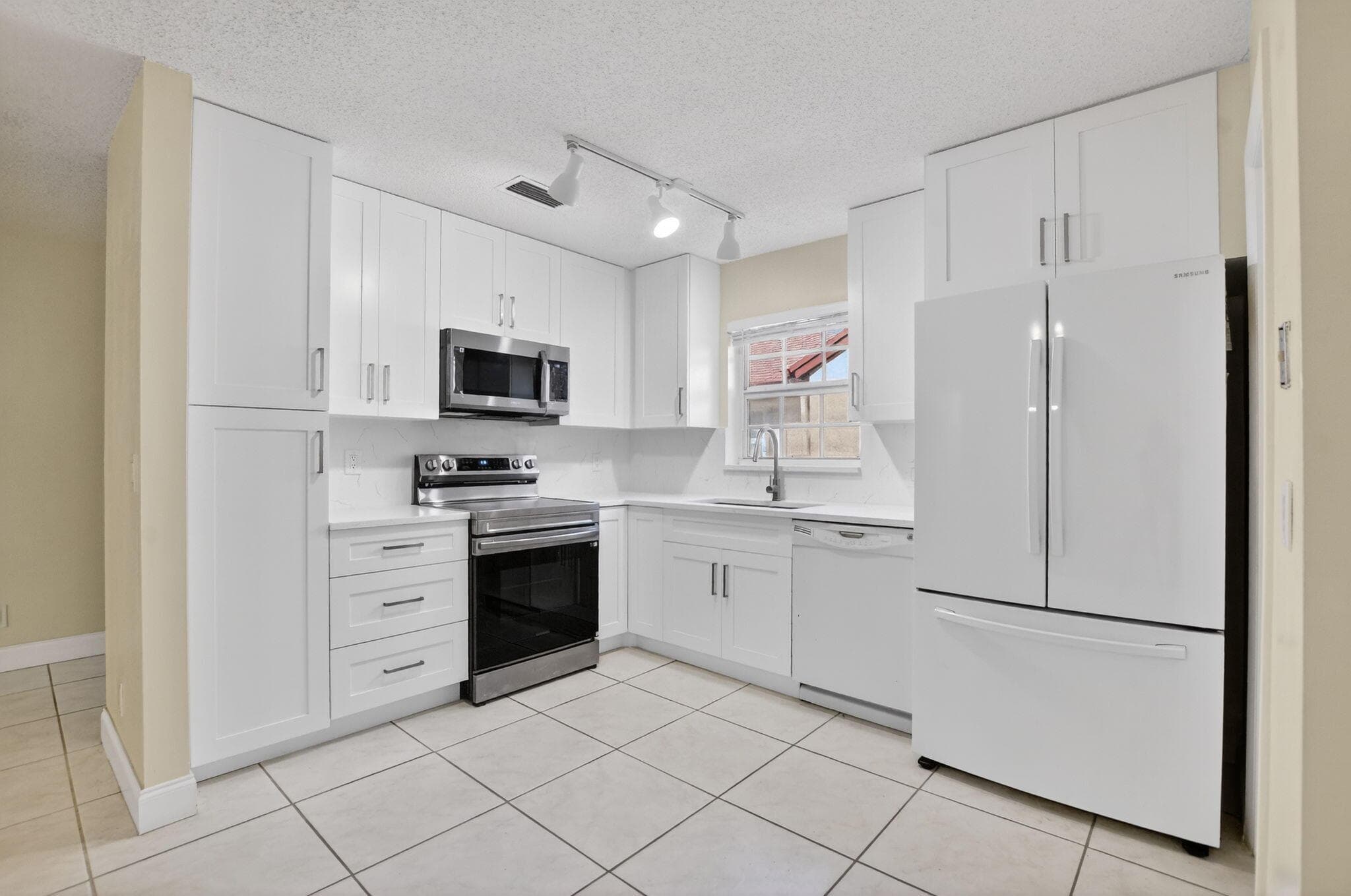 22334 SW 57th Circle, Boca Raton, FL 33428 — photo 5 of 29