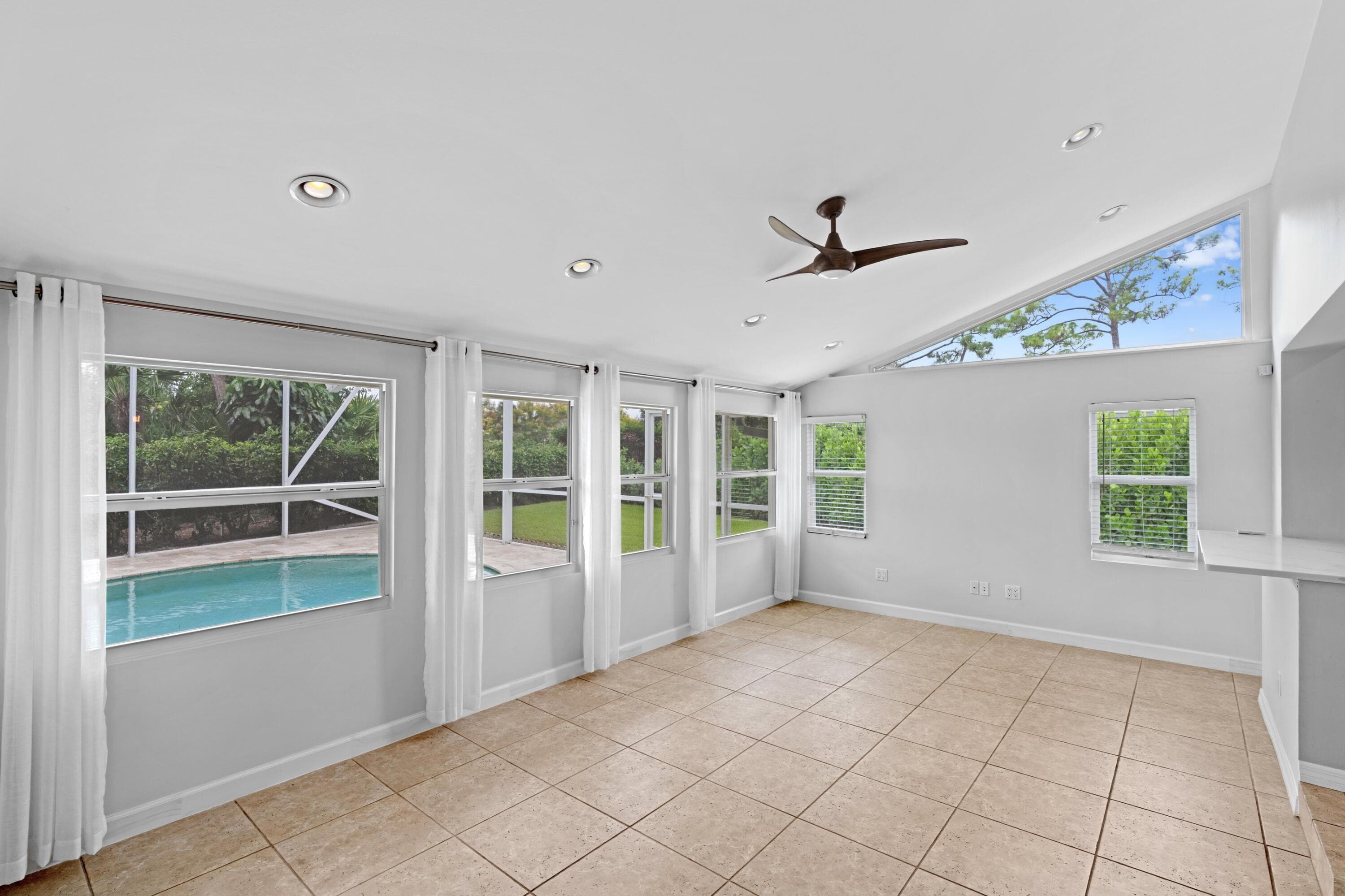 925 Foxpointe Circle, Delray Beach, FL 33445 — photo 9 of 21