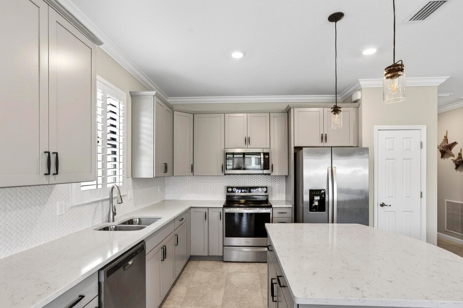 4615 Iron Street, Vero Beach, FL 32967 — photo 14 of 33
