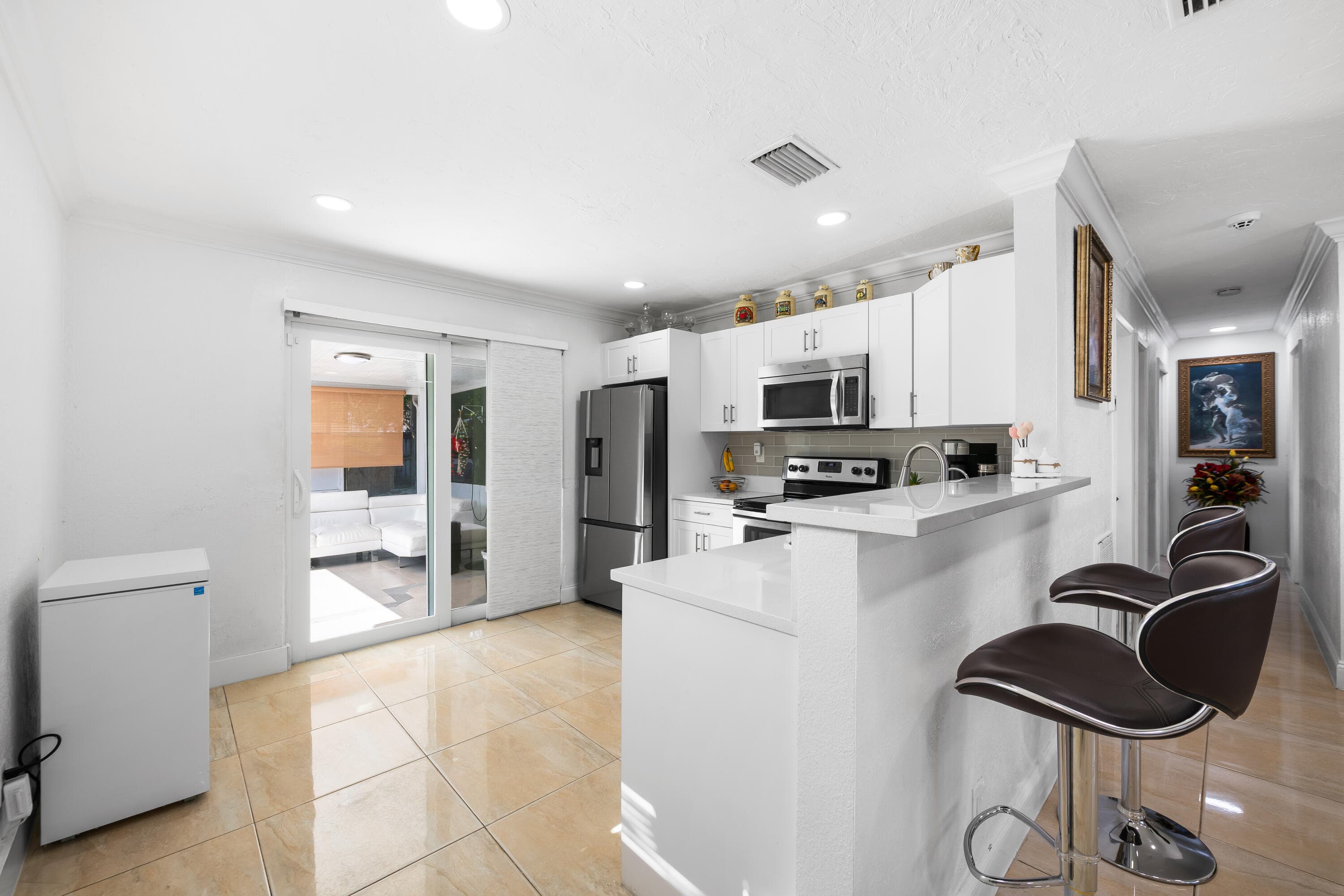 2511 SW 6th Street, Fort Lauderdale, FL 33312 — photo 5 of 26