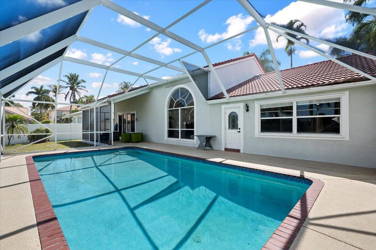 10233 Allamanda Circle, Palm Beach Gardens, FL 33410 — photo 32 of 47