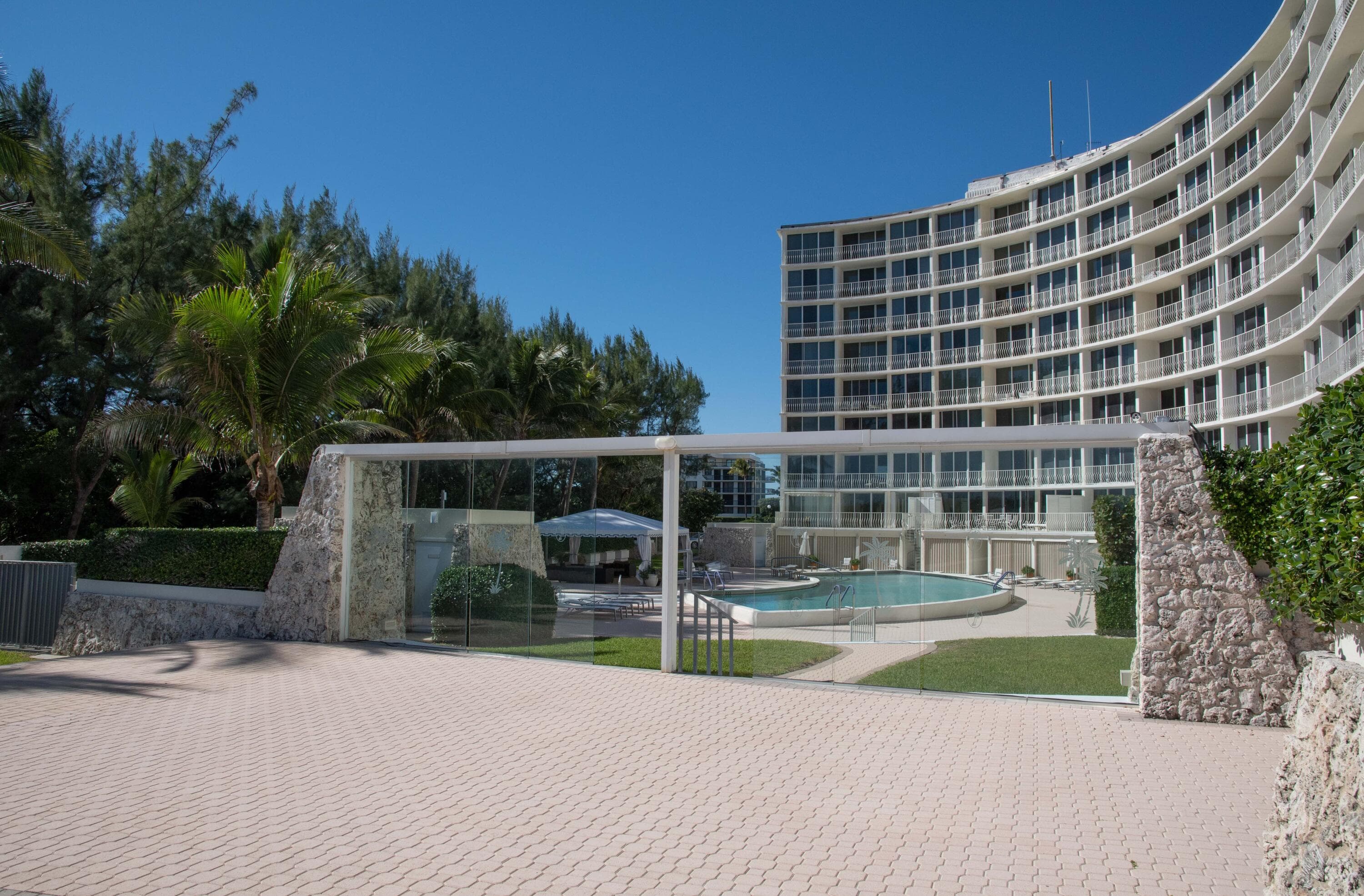 2774 S Ocean Boulevard 708, Palm Beach, FL 33480 — photo 27 of 34