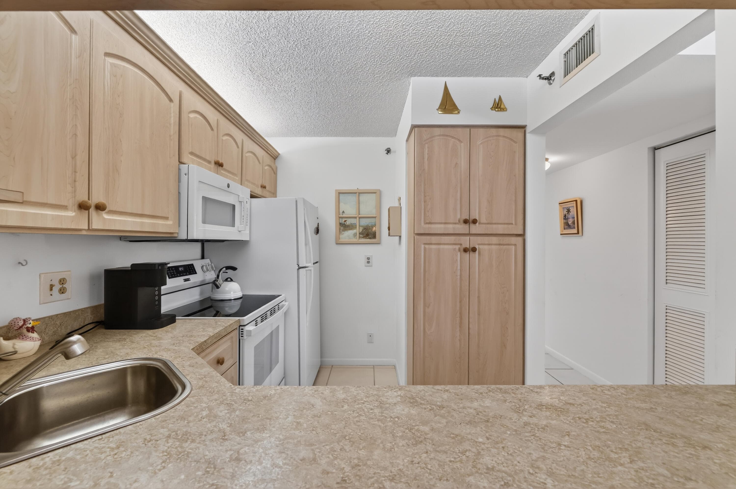 4444 NE Ocean Boulevard B2 108, Jensen Beach, FL 34957 — photo 6 of 28