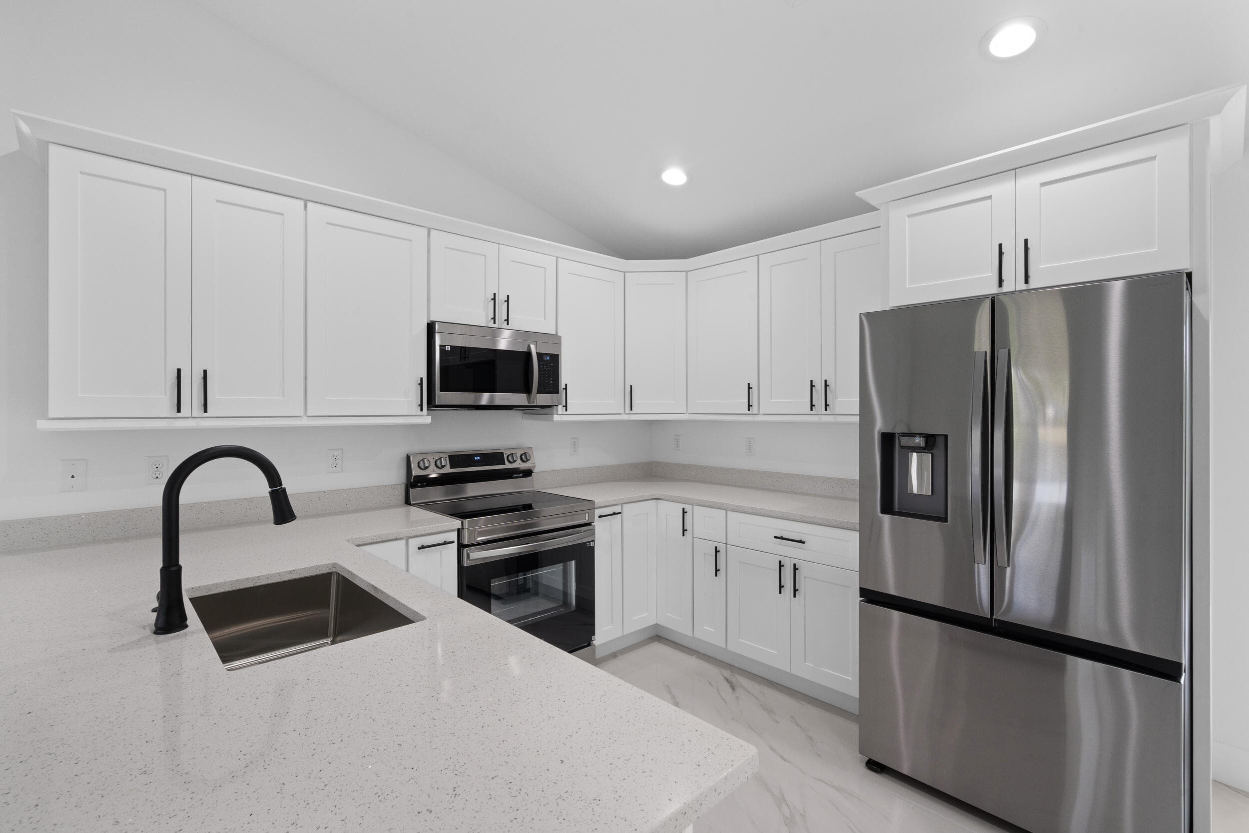 7542 NW 83rd Court, Okeechobee, FL 34972 — photo 8 of 56