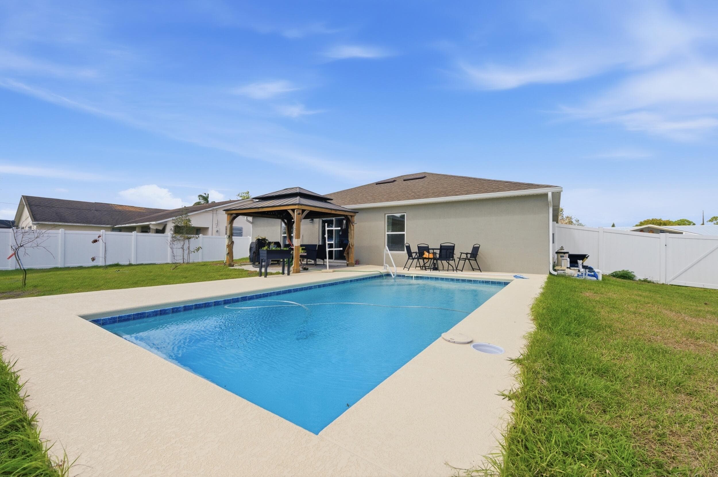 684 SE Crescent Avenue, Port St. Lucie, FL 34984 — photo 1 of 37
