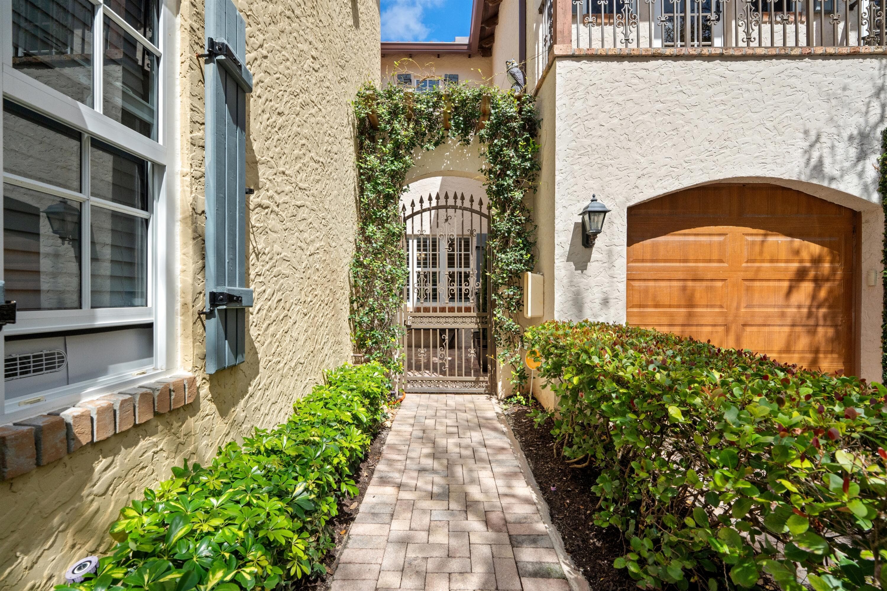 1027 Coralina Lane, Delray Beach, FL 33483 — photo 2 of 35