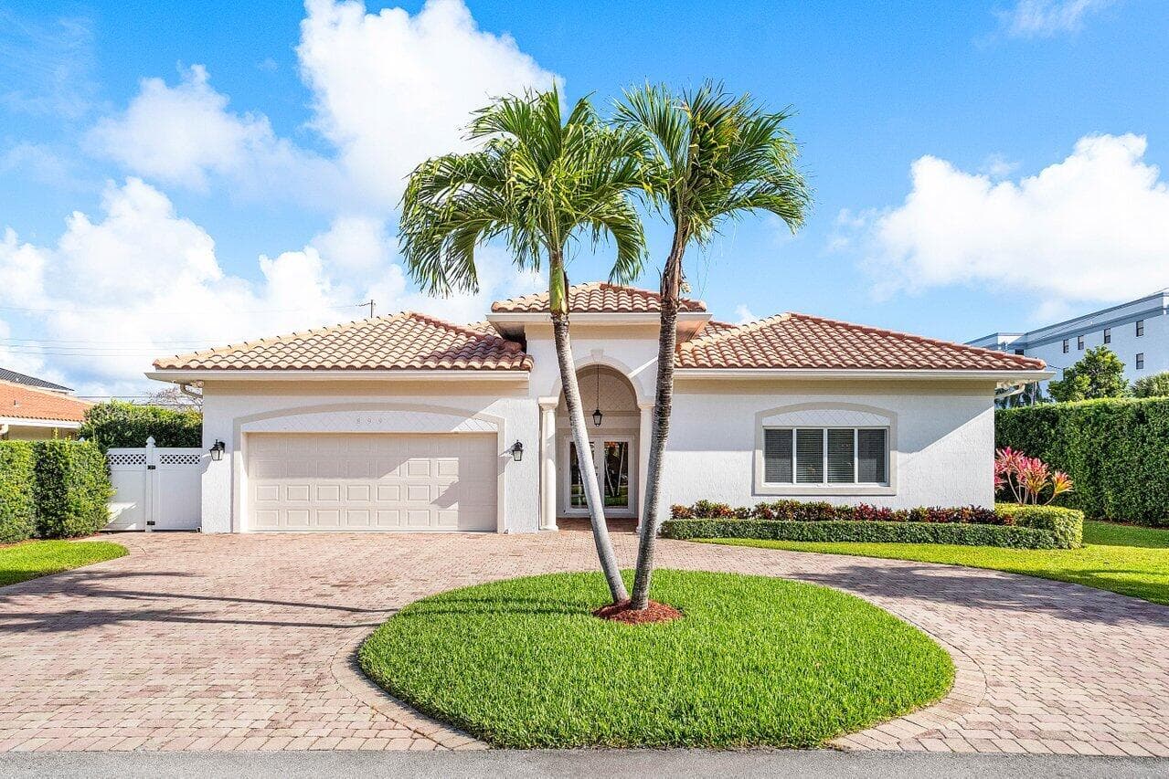 899 S Granada Drive, Boca Raton, FL 33432 — photo 1 of 44