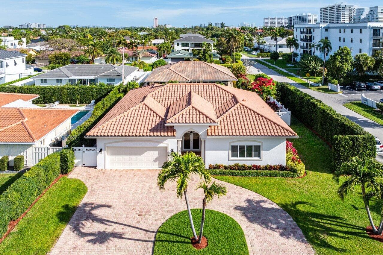 899 S Granada Drive, Boca Raton, FL 33432 — photo 33 of 44
