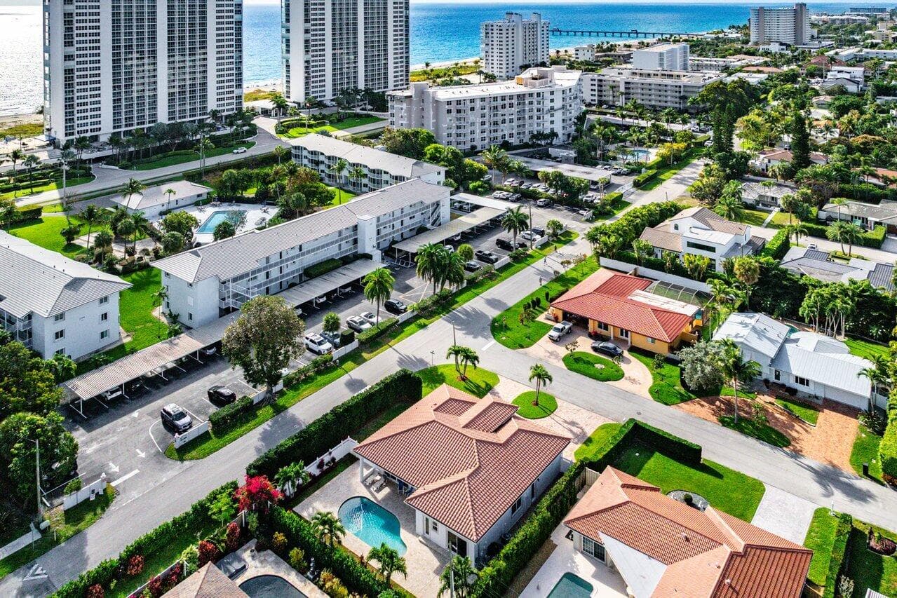 899 S Granada Drive, Boca Raton, FL 33432 — photo 40 of 44