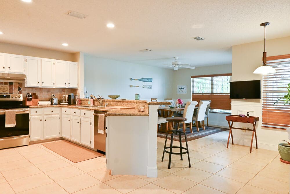 12828 Meadowbreeze Drive, Wellington, FL 33414 — photo 19 of 45