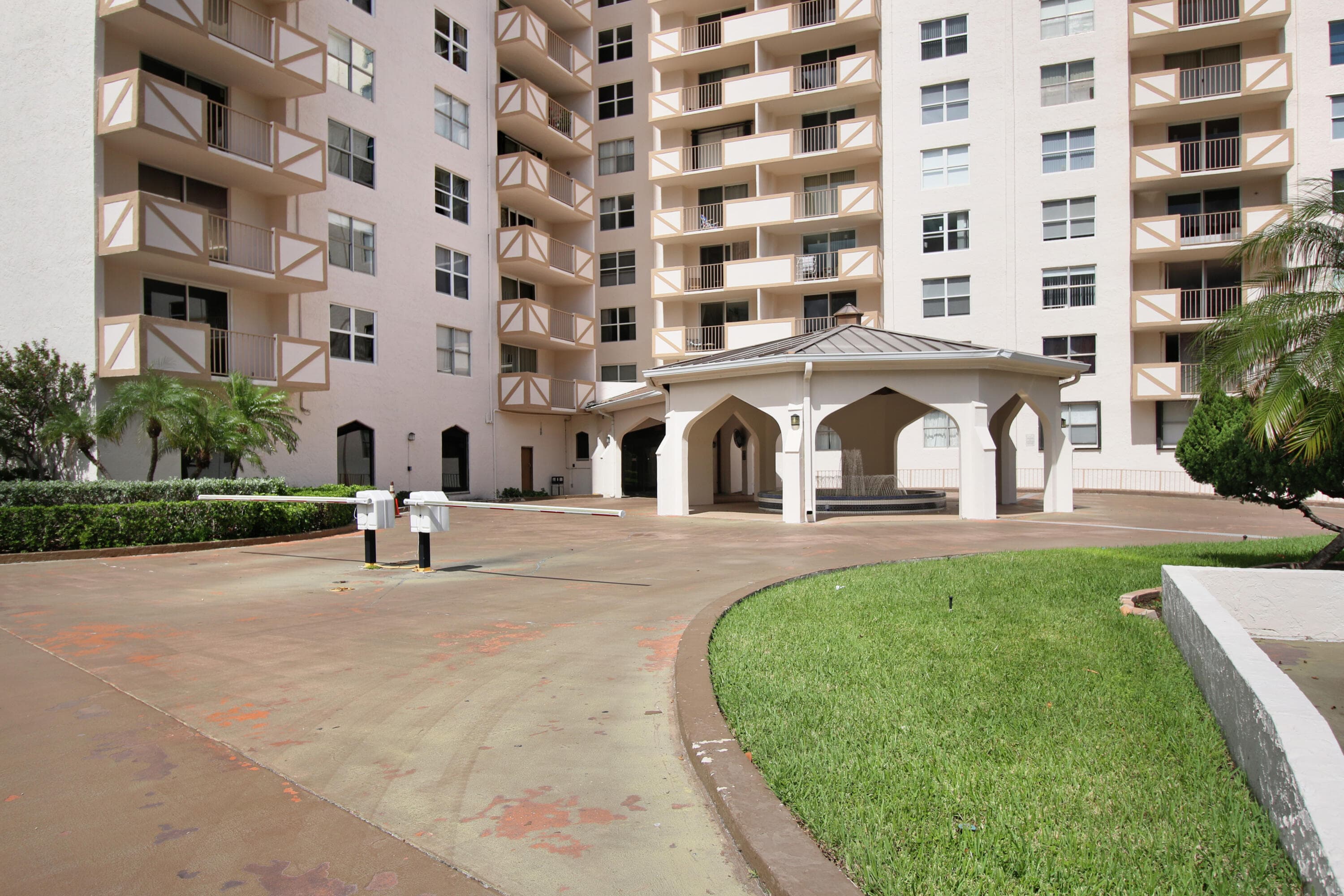 1865 S Ocean Drive 6c, Hallandale Beach, FL 33009 — photo 27 of 29