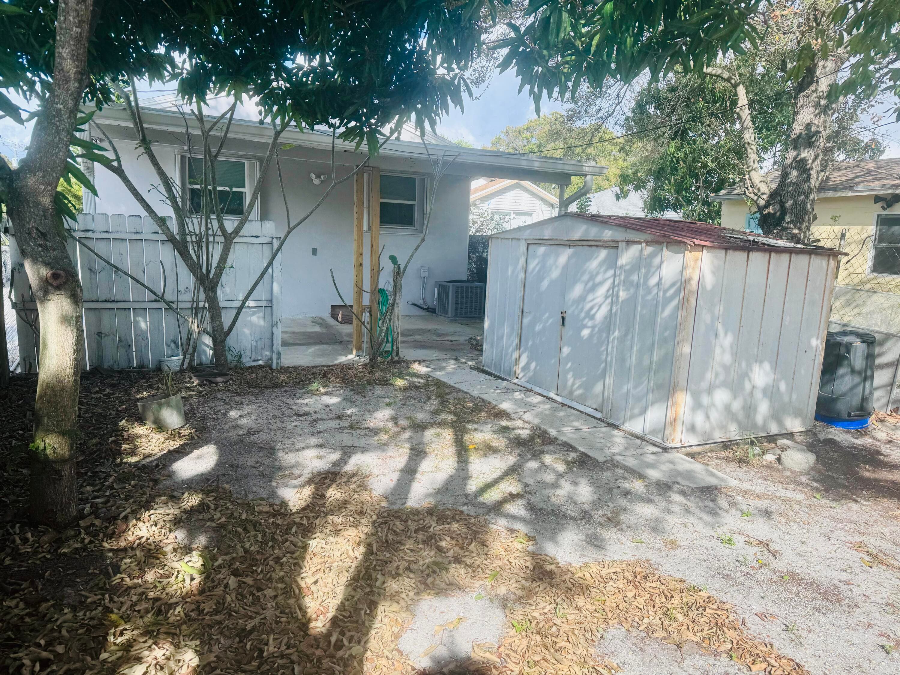 602 N D Street, Lake Worth Beach, FL 33460 — photo 5 of 6