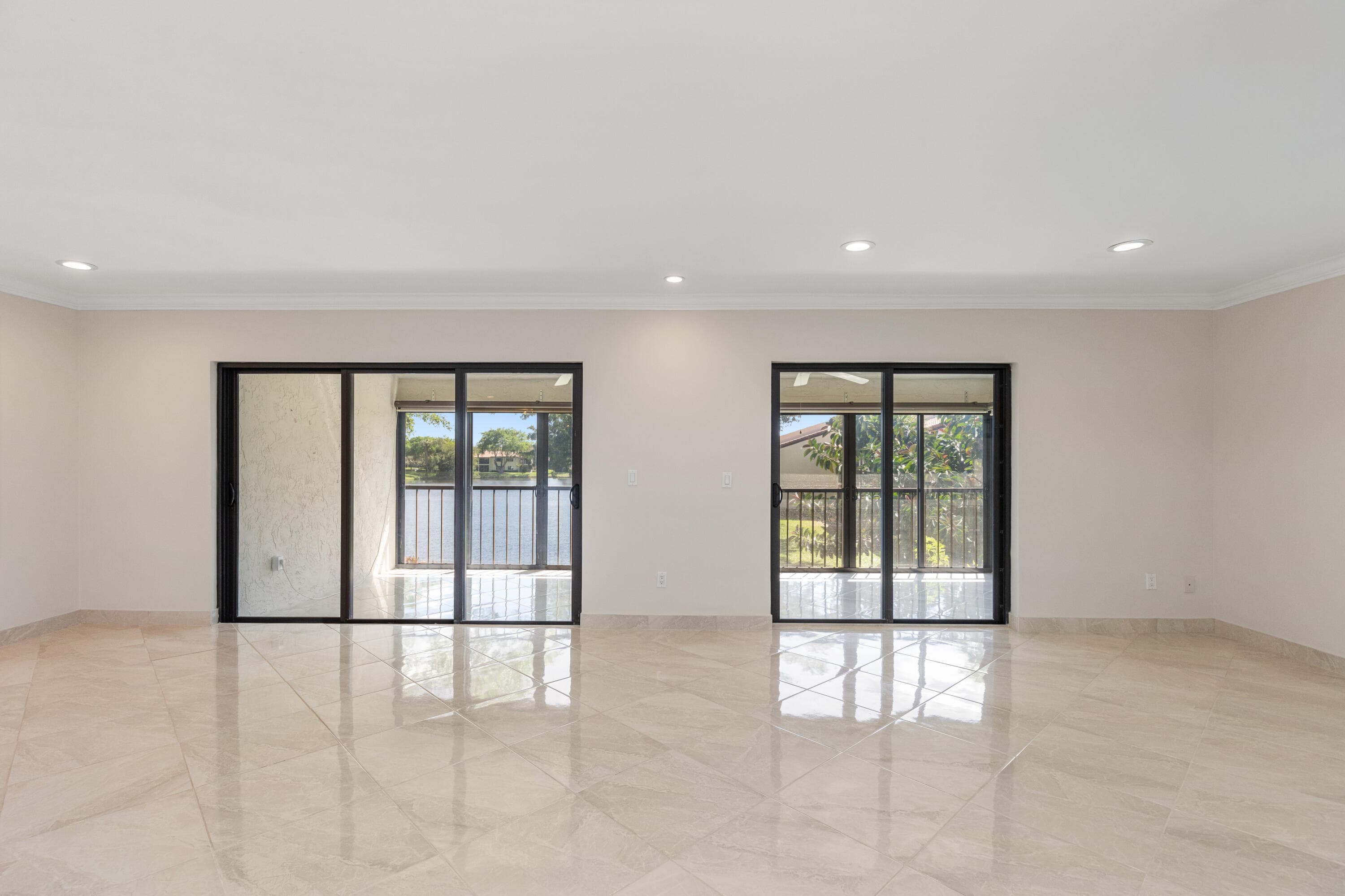21851 Arriba Real L, Boca Raton, FL 33433 — photo 4 of 63