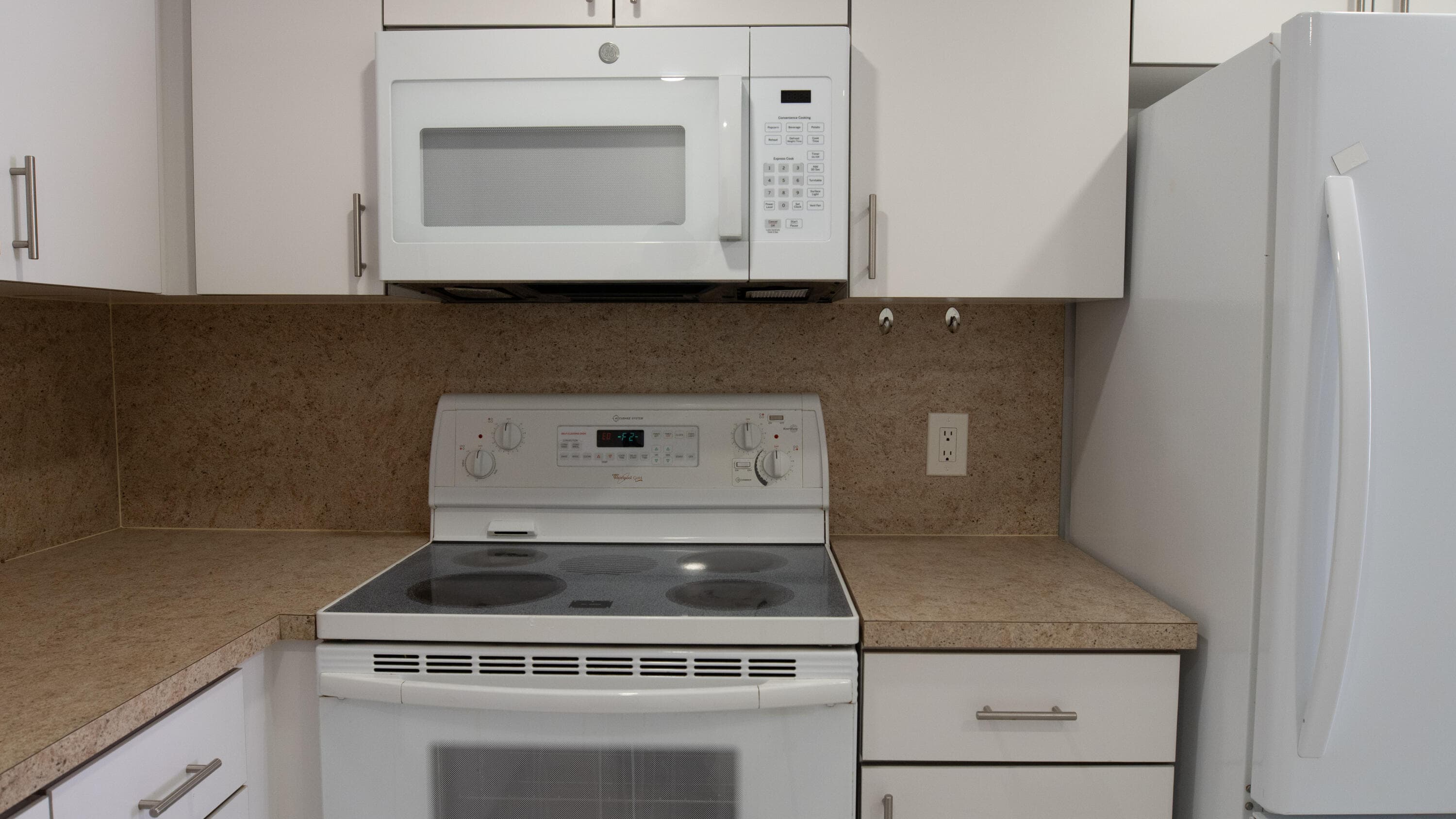 400 SW 134th Way 302f, Pembroke Pines, FL 33027 — photo 5 of 73
