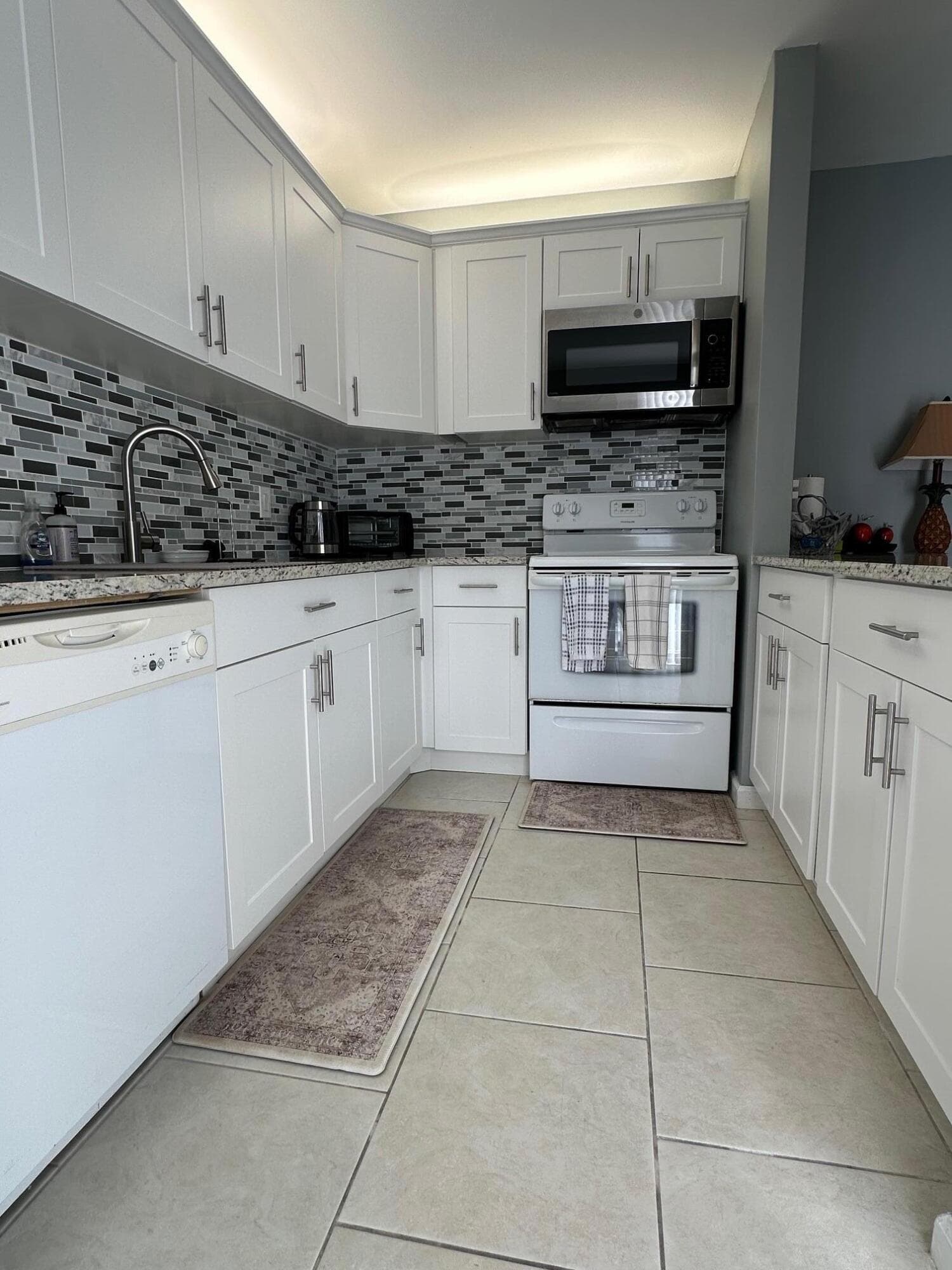 304 Miramar Lane C4, Palm Beach Gardens, FL 33410 — photo 4 of 20
