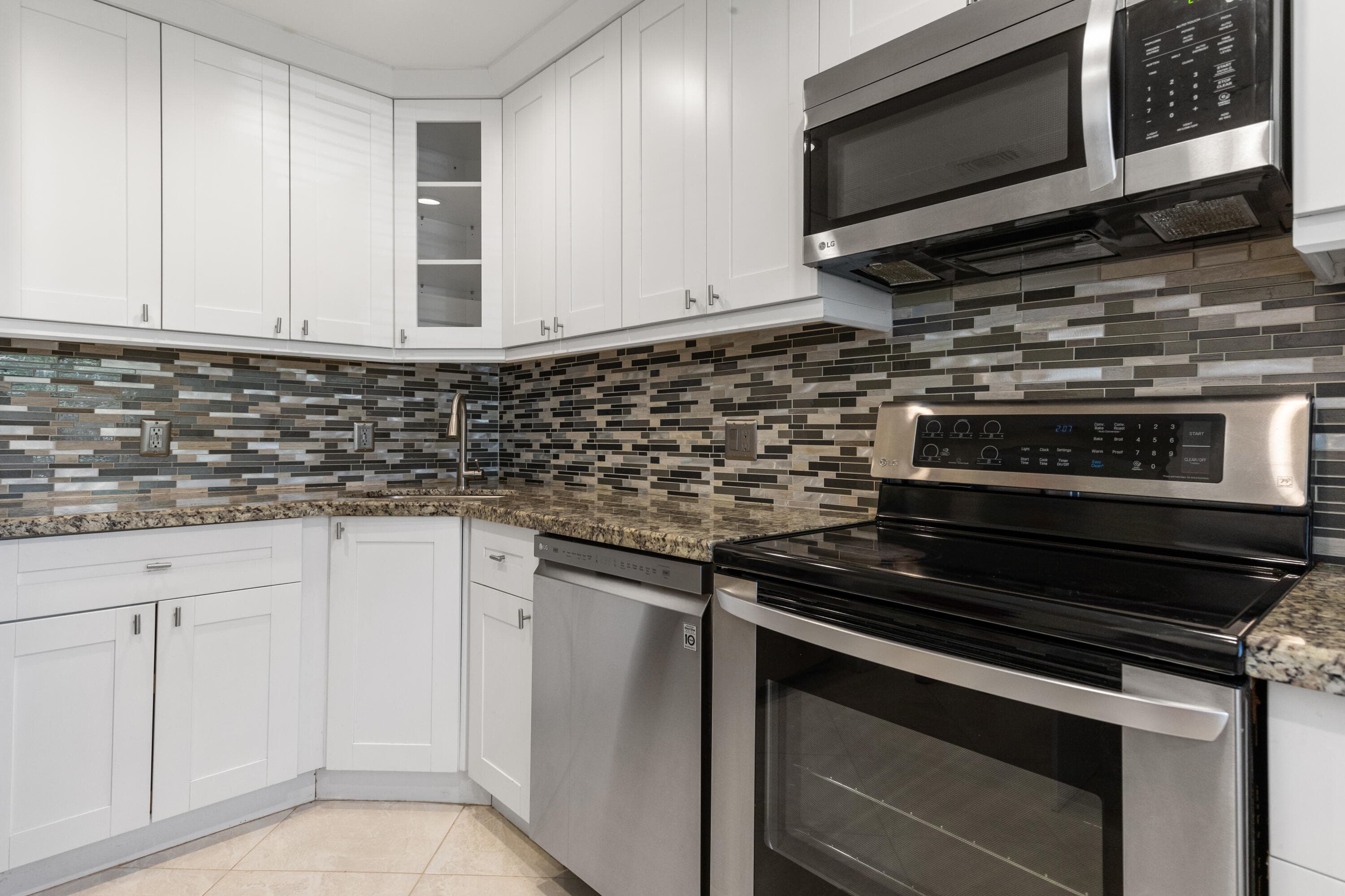 21851 Arriba Real L, Boca Raton, FL 33433 — photo 23 of 63