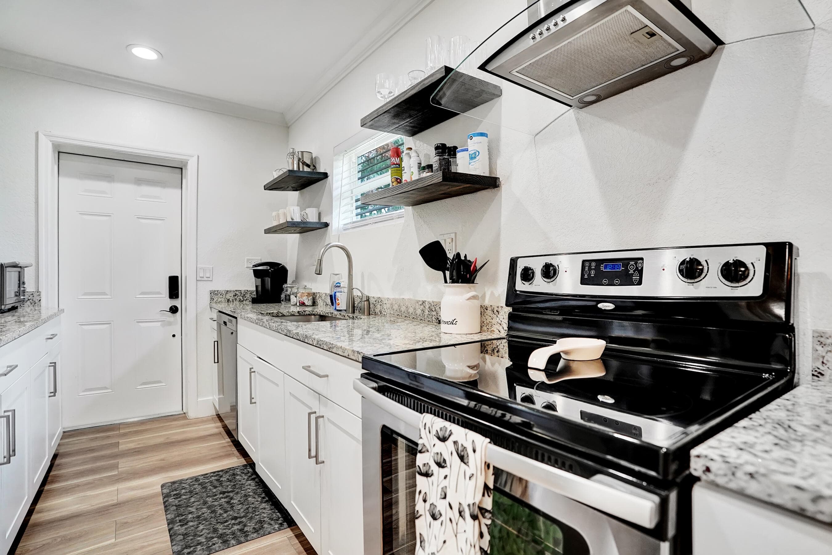 311 SE 3rd Avenue, Delray Beach, FL 33483 — photo 43 of 63