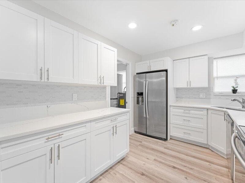 311 W Sample Road, Deerfield Beach, FL 33064 — photo 13 of 33
