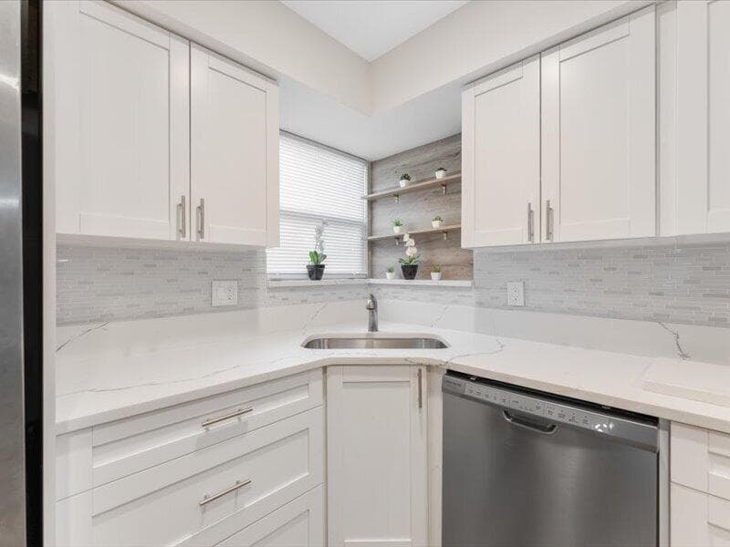 311 W Sample Road, Deerfield Beach, FL 33064 — photo 14 of 33