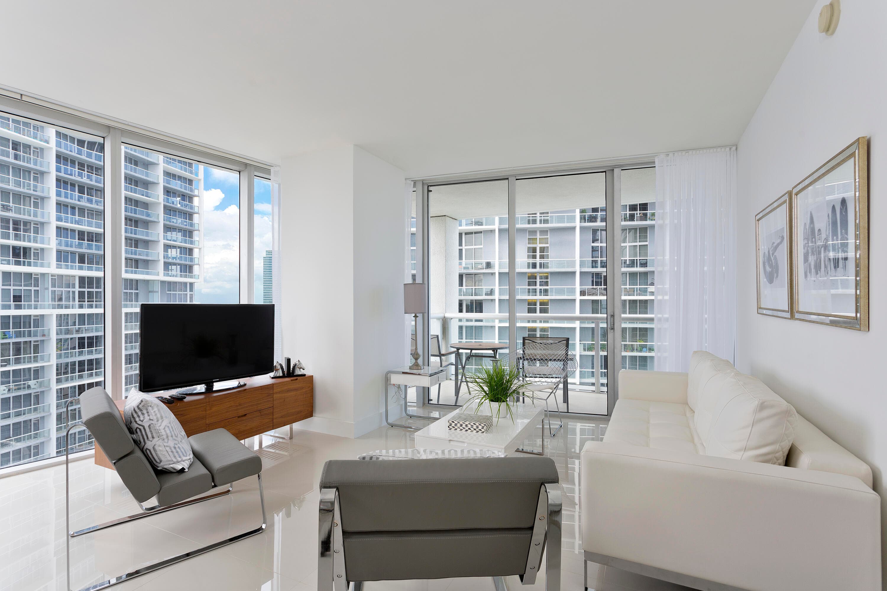 495 Brickell Avenue 4010, Miami, FL 33131 — photo 2 of 6