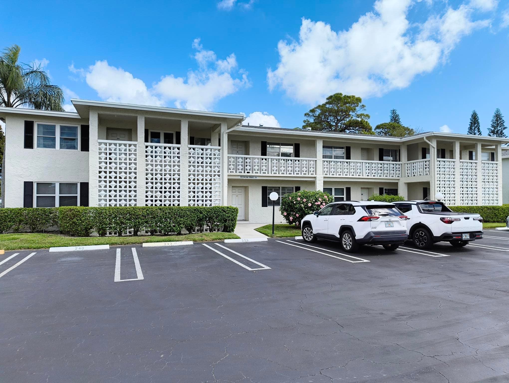 1020 Silk Oak Terrace 102, Delray Beach, FL 33445 — photo 1 of 25