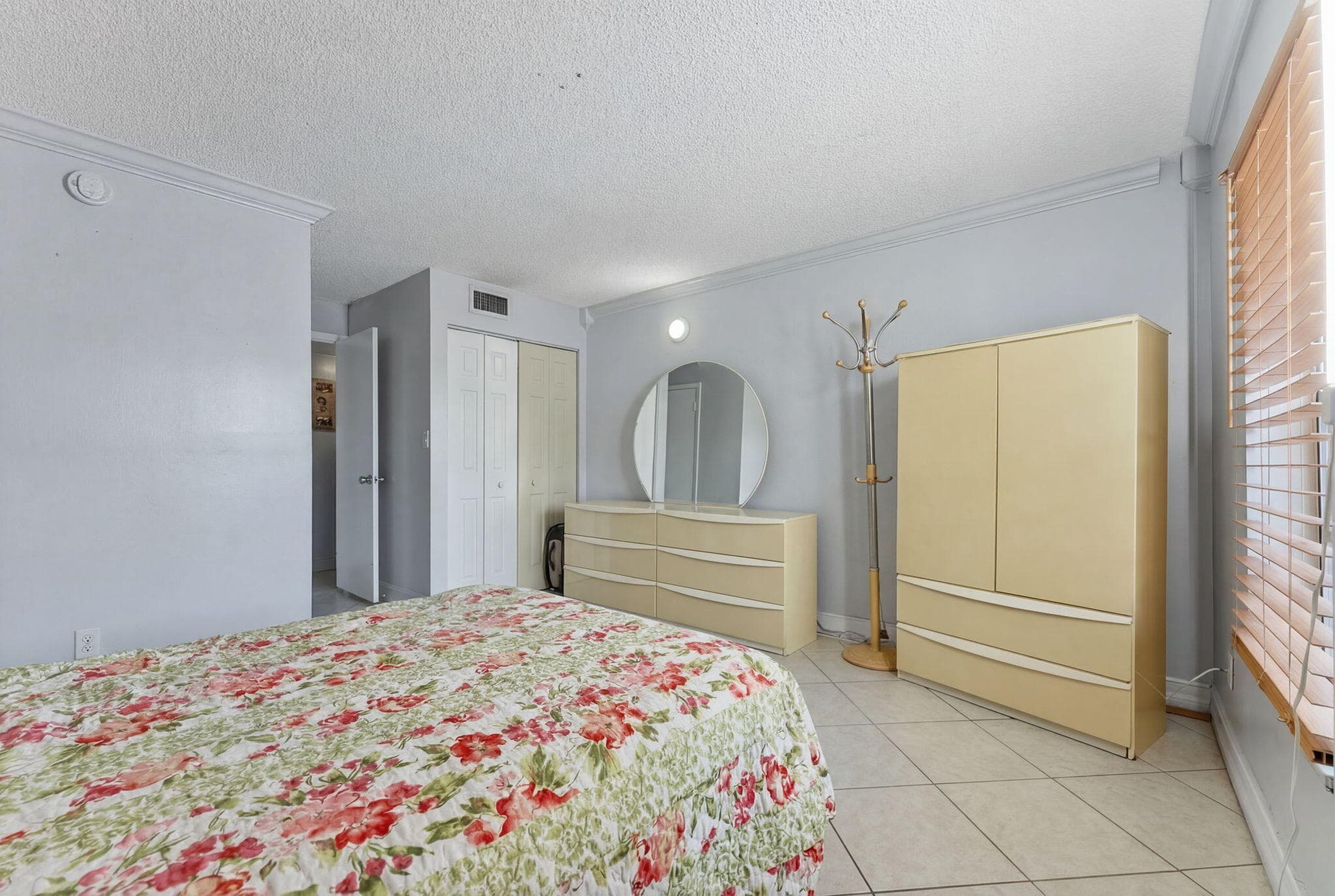 1725 W 60th Street F126, Hialeah, FL 33012 — photo 11 of 20