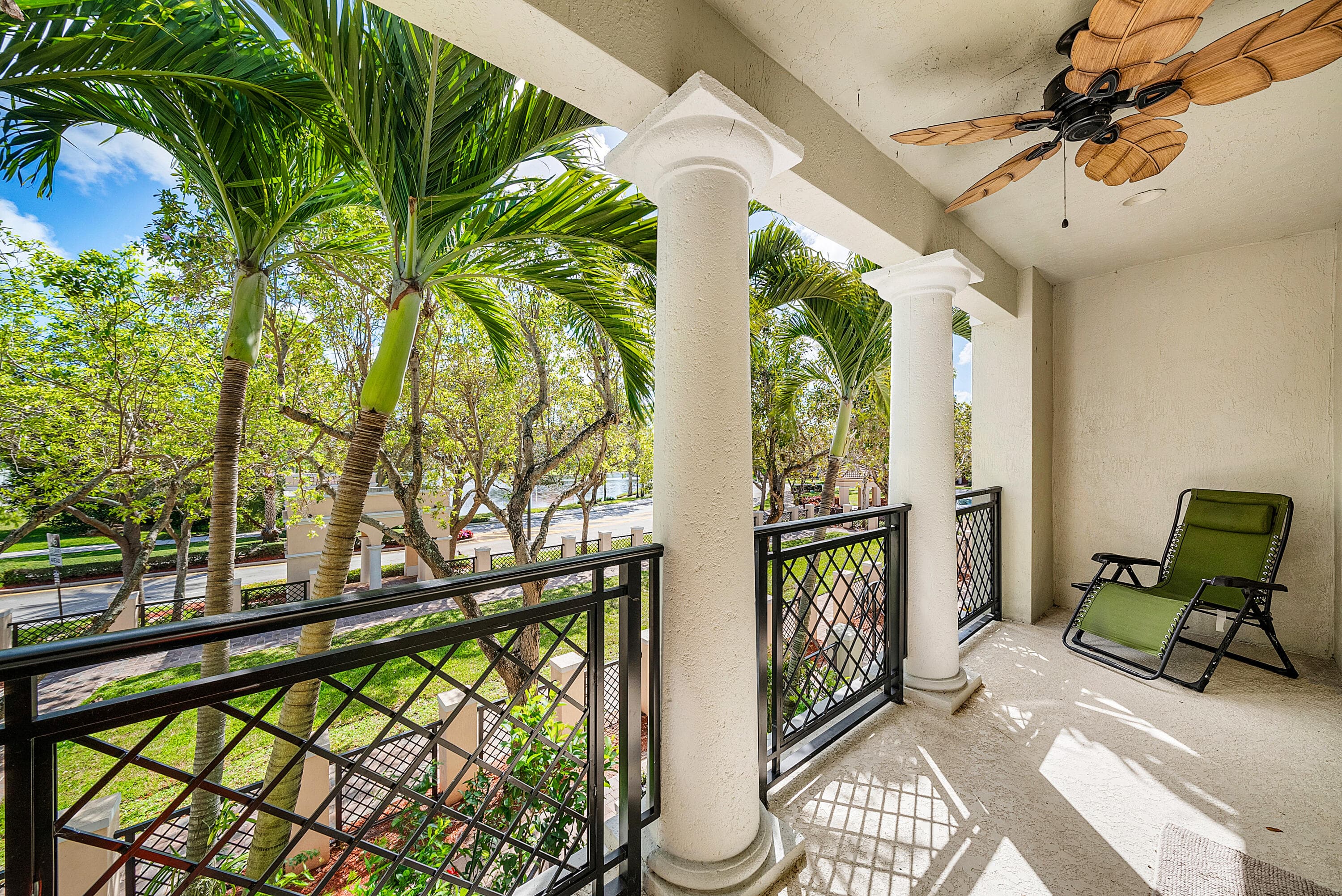 704 NW 83rd Place, Boca Raton, FL 33487 — photo 17 of 37