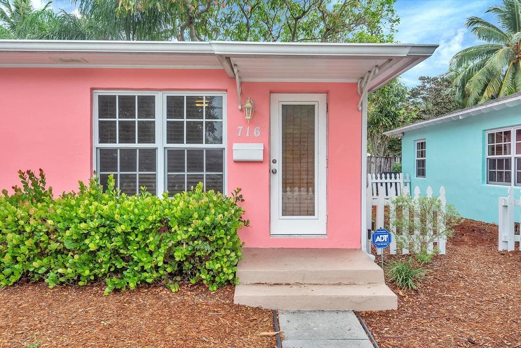 802 N J Street, Lake Worth Beach, FL 33460 — photo 19 of 62