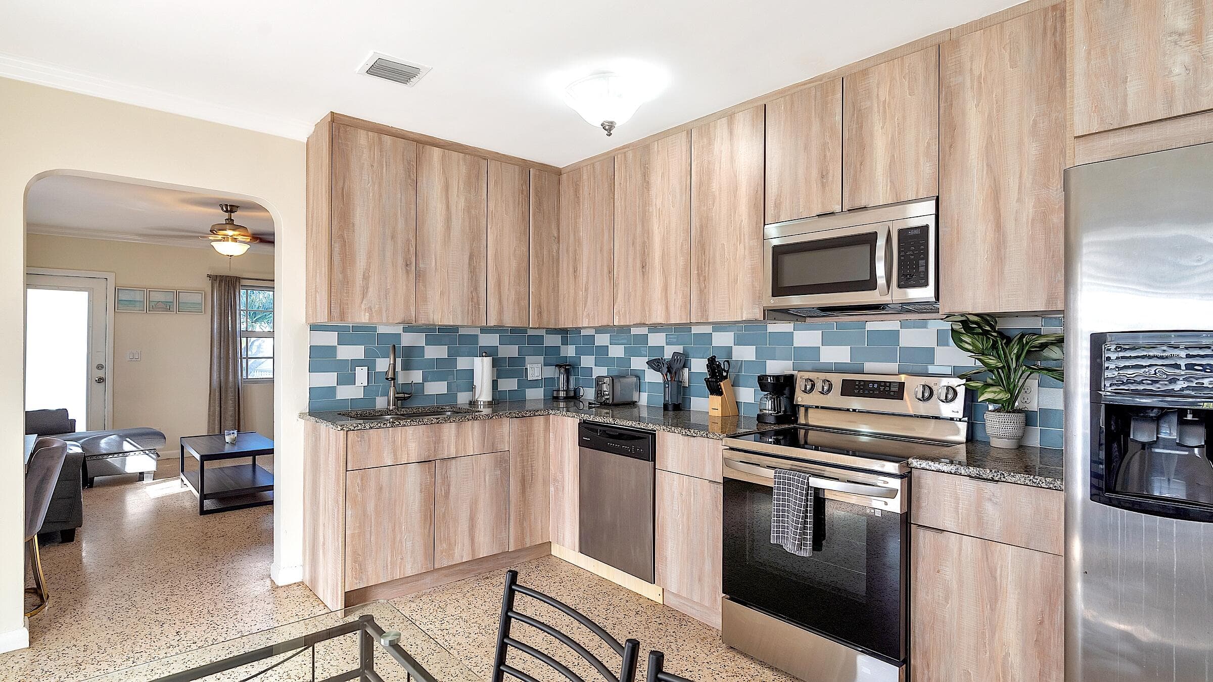 802 N J Street, Lake Worth Beach, FL 33460 — photo 9 of 62