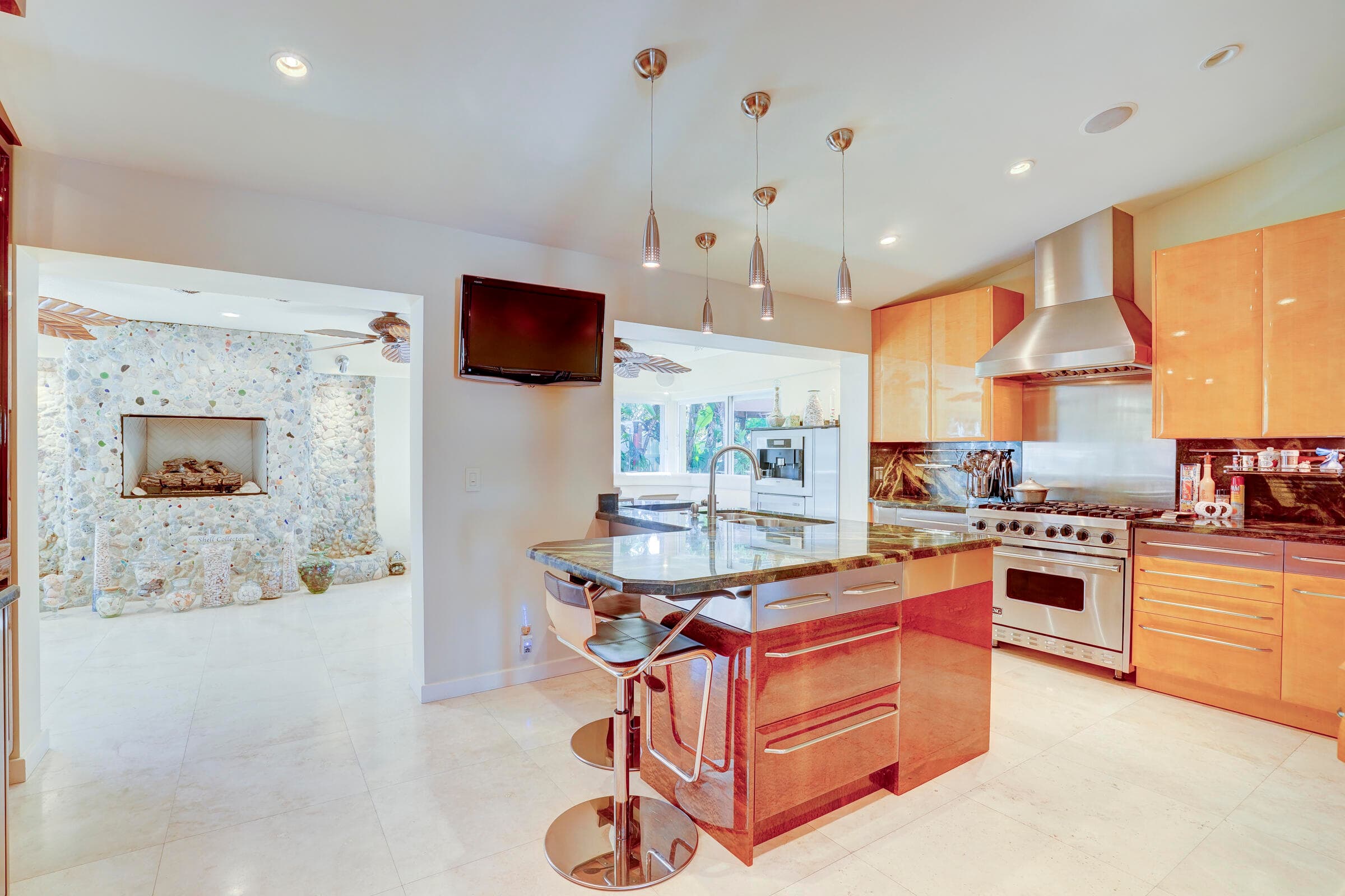 1191 Emerald Drive, Singer Island, FL 33404 — photo 17 of 60