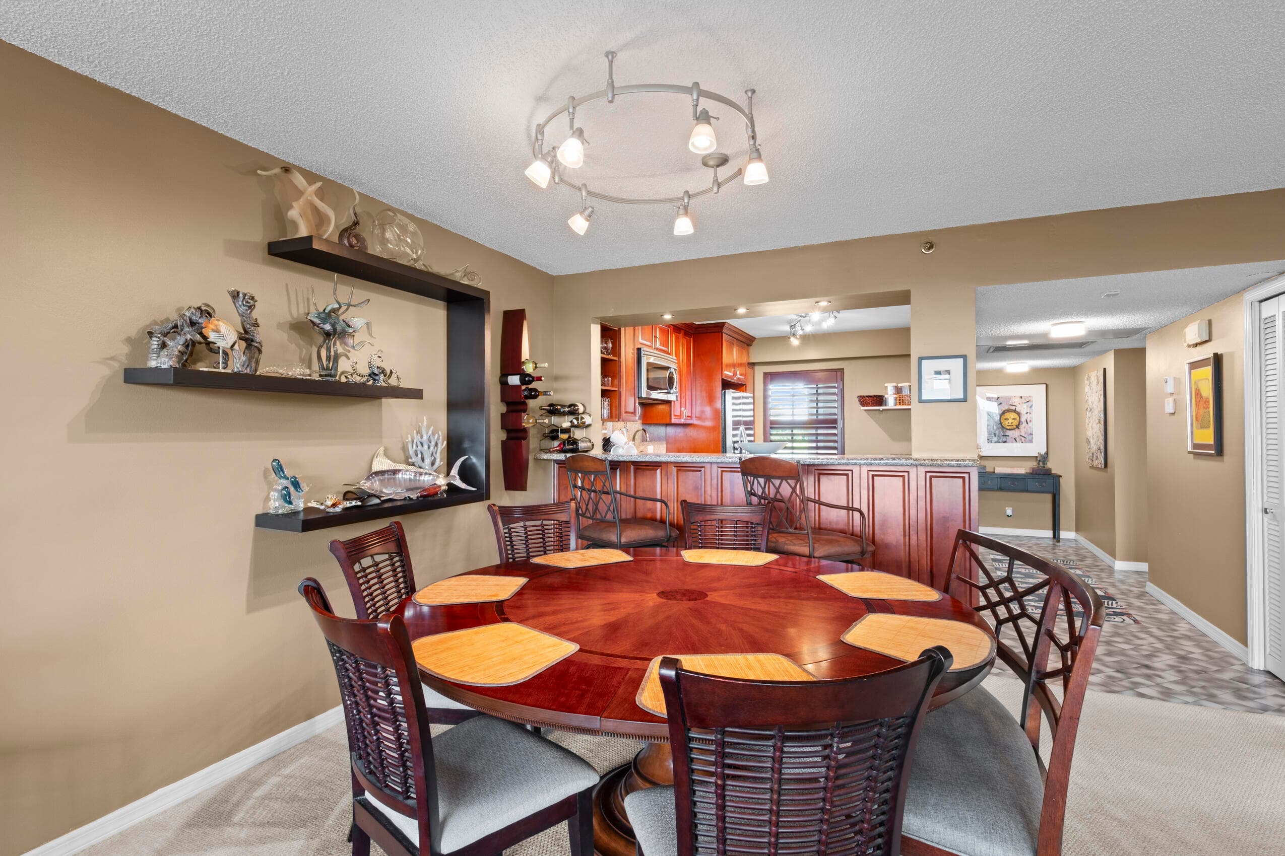 3520 Oaks Way 510, Pompano Beach, FL 33069 — photo 4 of 36