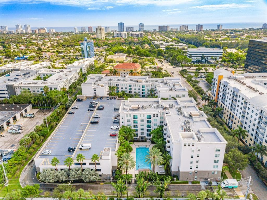 2421 NE 65th Street 309, Fort Lauderdale, FL 33308 — photo 2 of 42