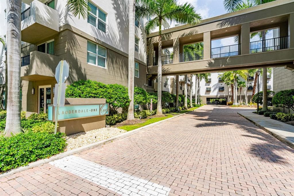 2421 NE 65th Street 309, Fort Lauderdale, FL 33308 — photo 37 of 42