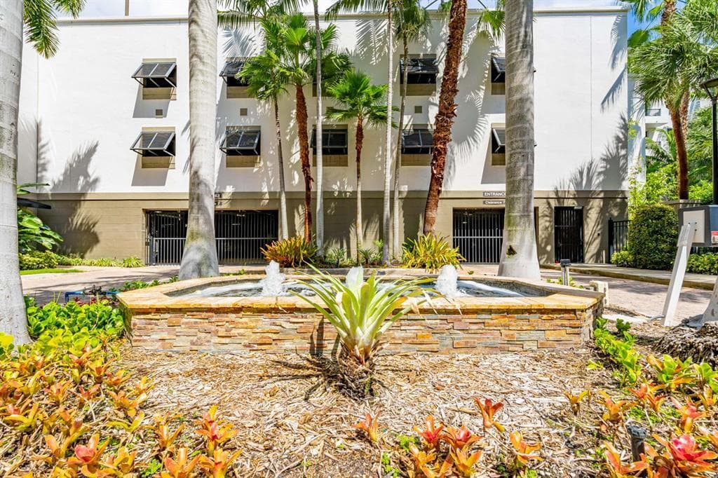 2421 NE 65th Street 309, Fort Lauderdale, FL 33308 — photo 41 of 42