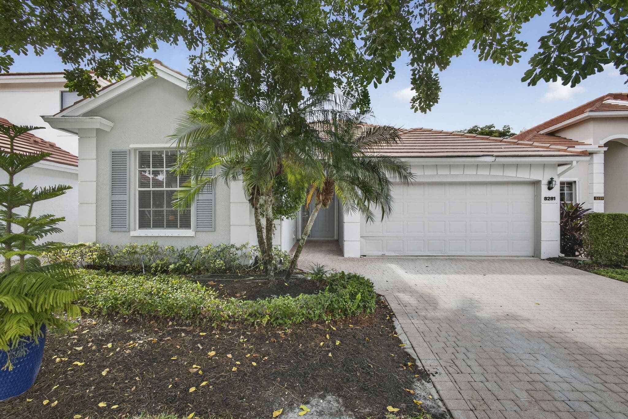 8281 Heritage Club Dr Drive, West Palm Beach, FL 33412 — photo 2 of 71