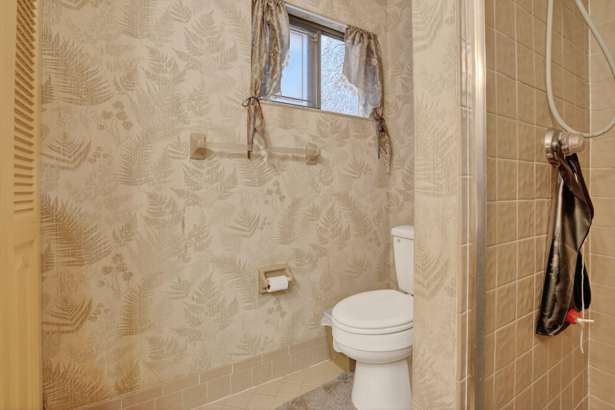 8957 NW 44th Court, Sunrise, FL 33351 — photo 36 of 43
