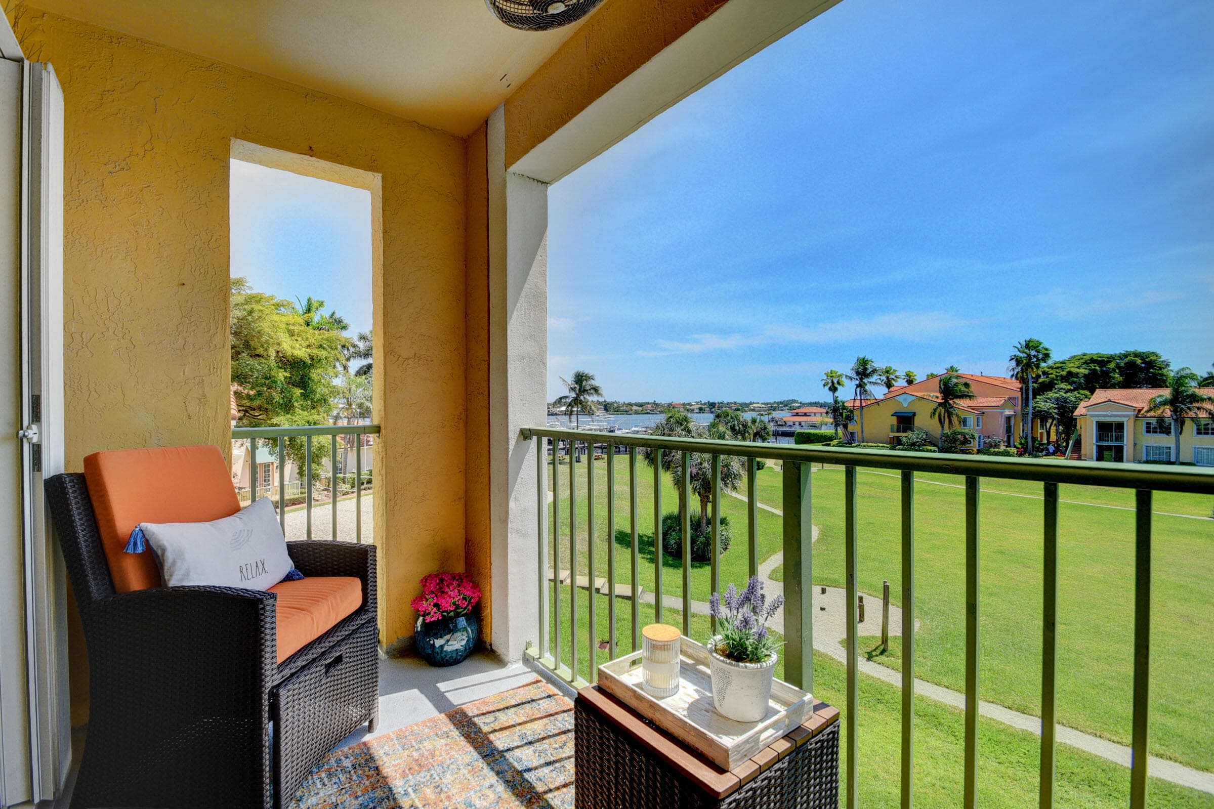 145 Yacht Club Way 304, Hypoluxo, FL 33462 — photo 9 of 49