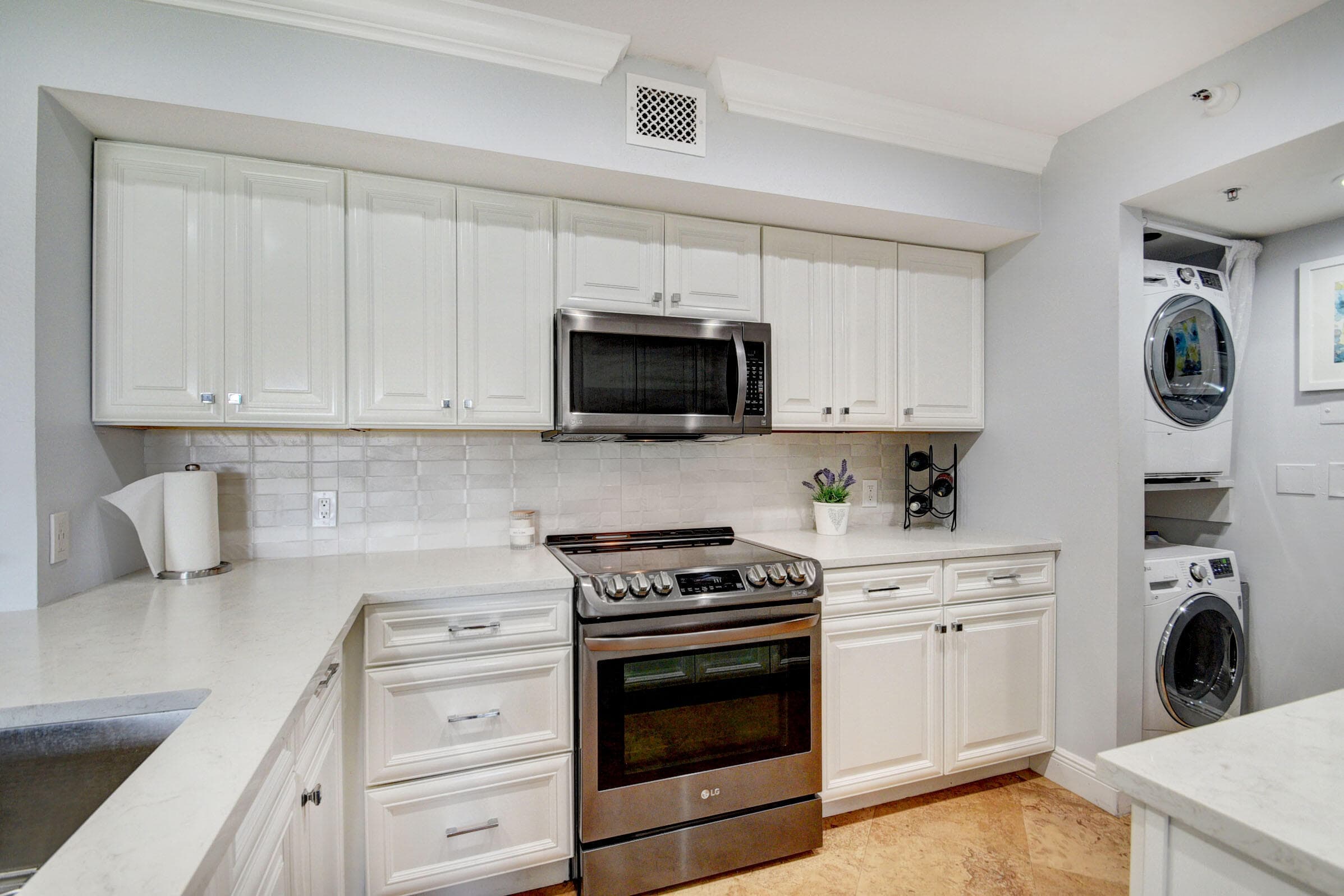 145 Yacht Club Way 304, Hypoluxo, FL 33462 — photo 15 of 49
